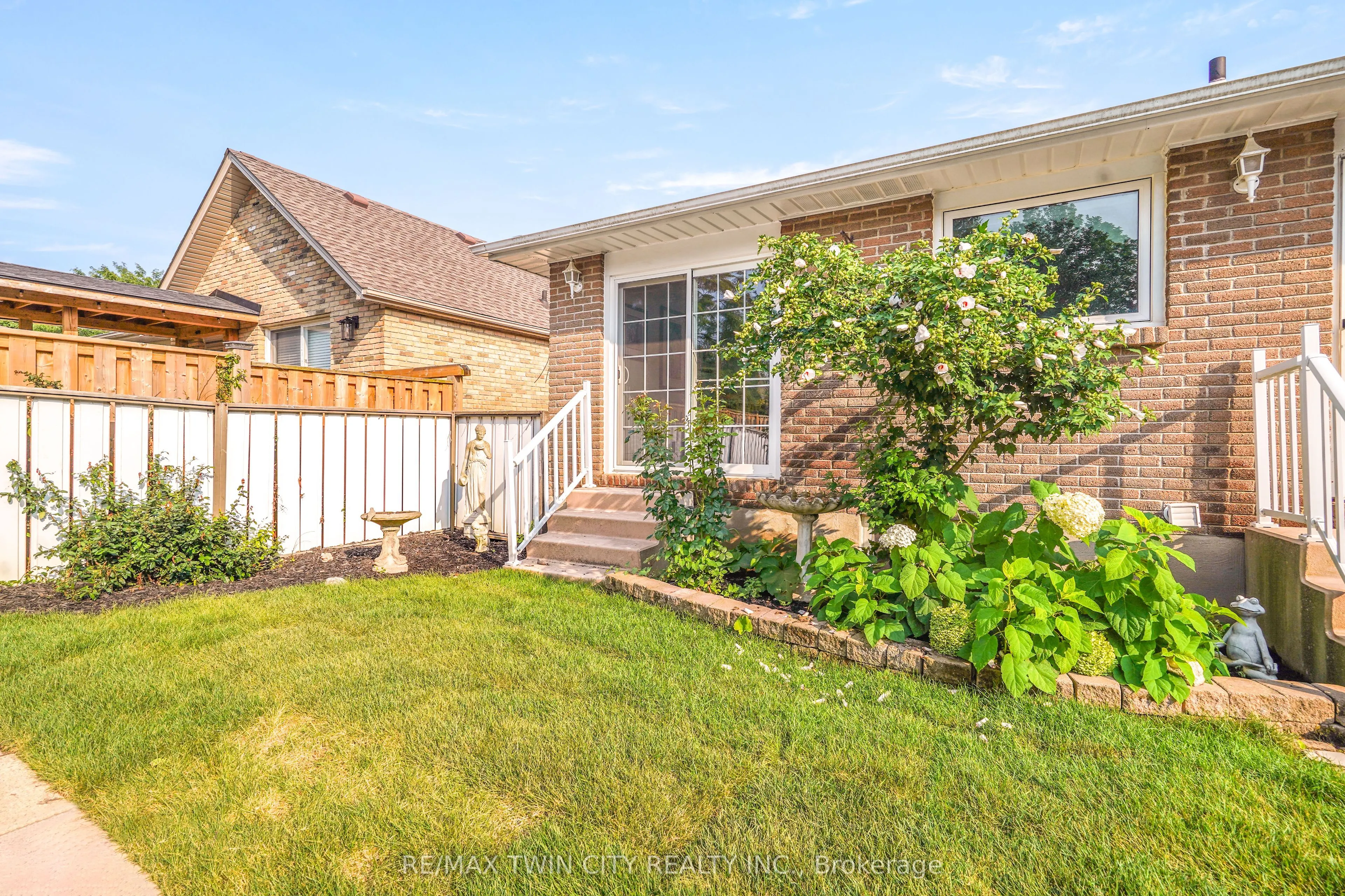 57 Ashgrove Avenue