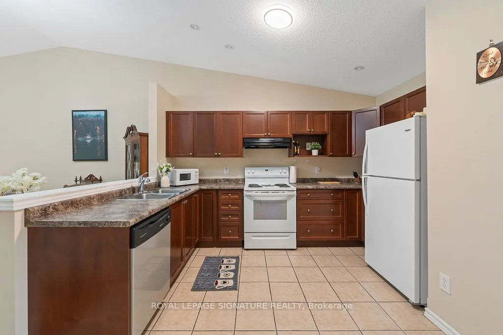 510 Queensway West, #18