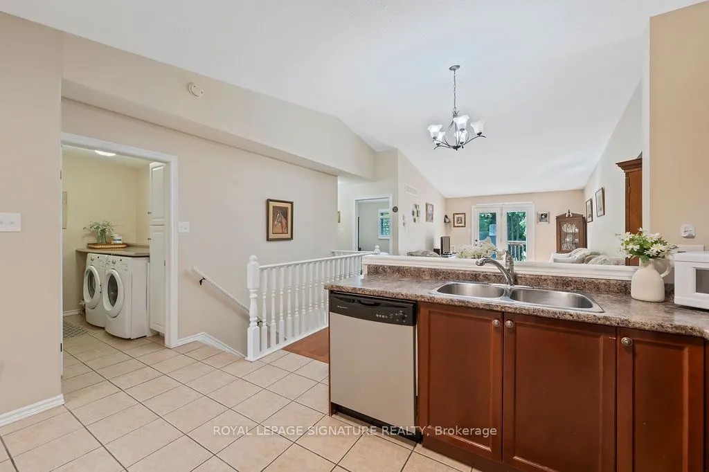 510 Queensway West, #18