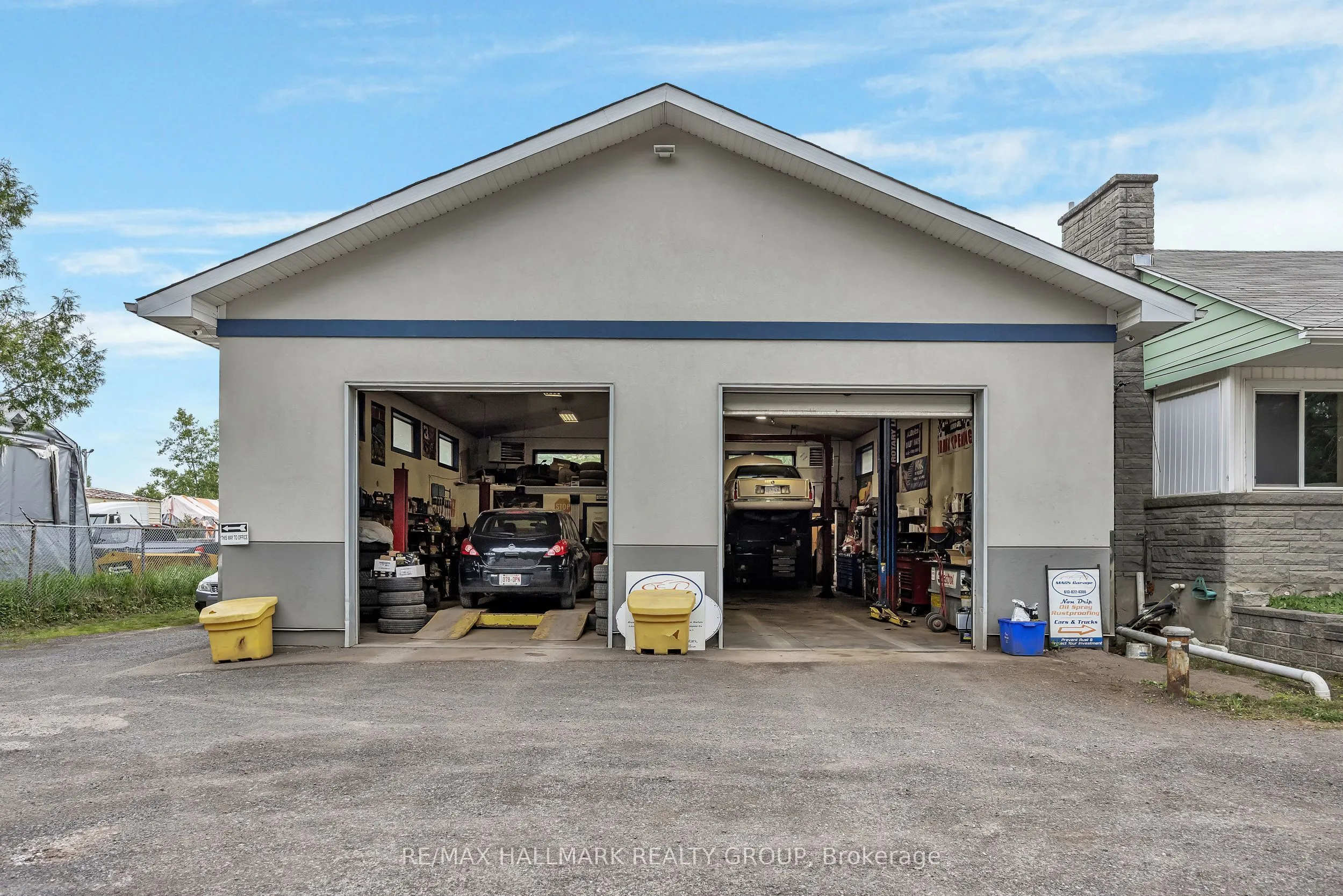 2460 Leitrim Road