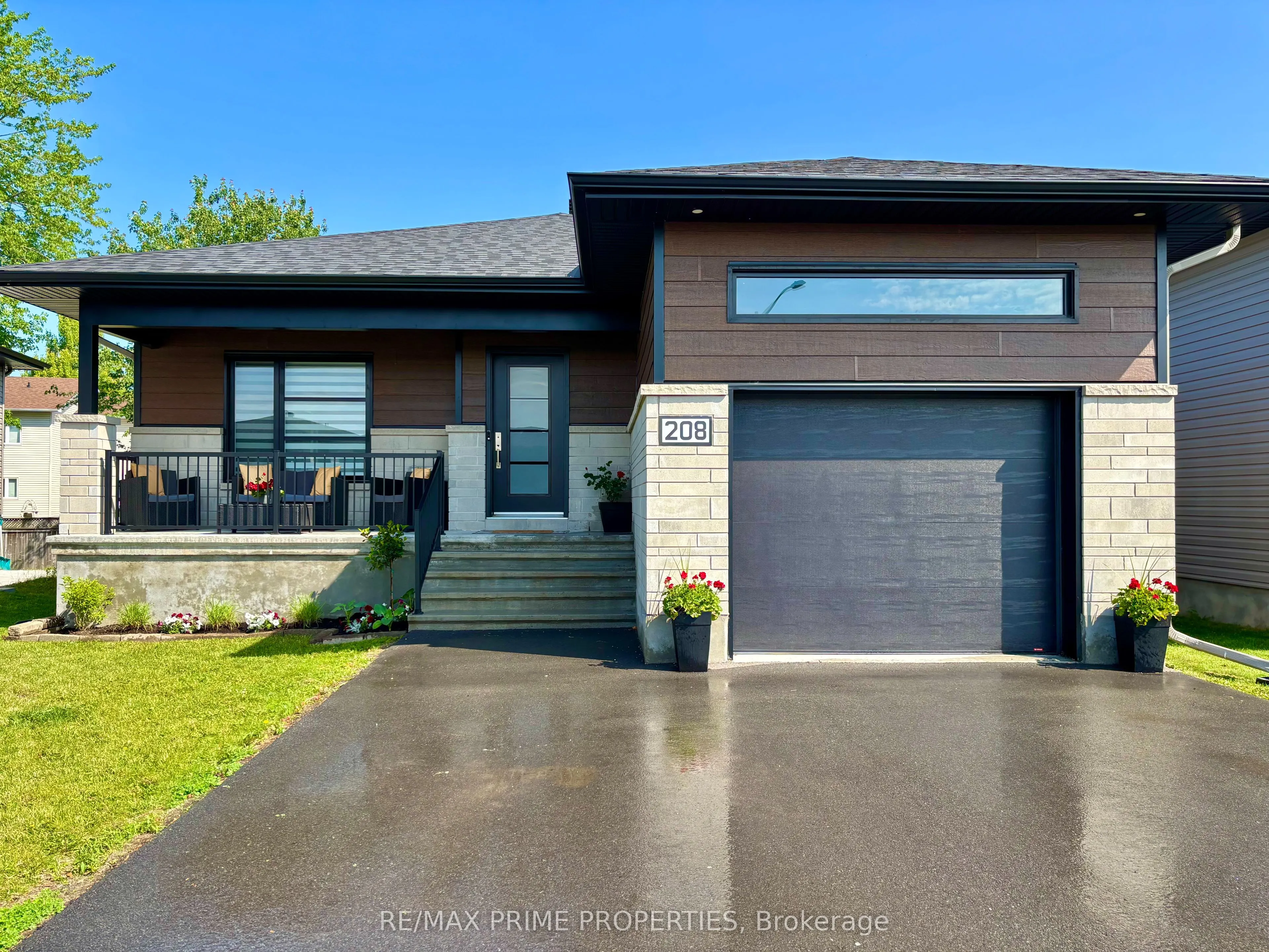 208 Filion Street