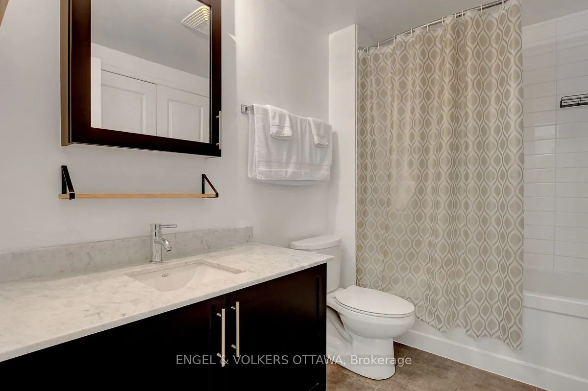 242 Rideau Street, #1305