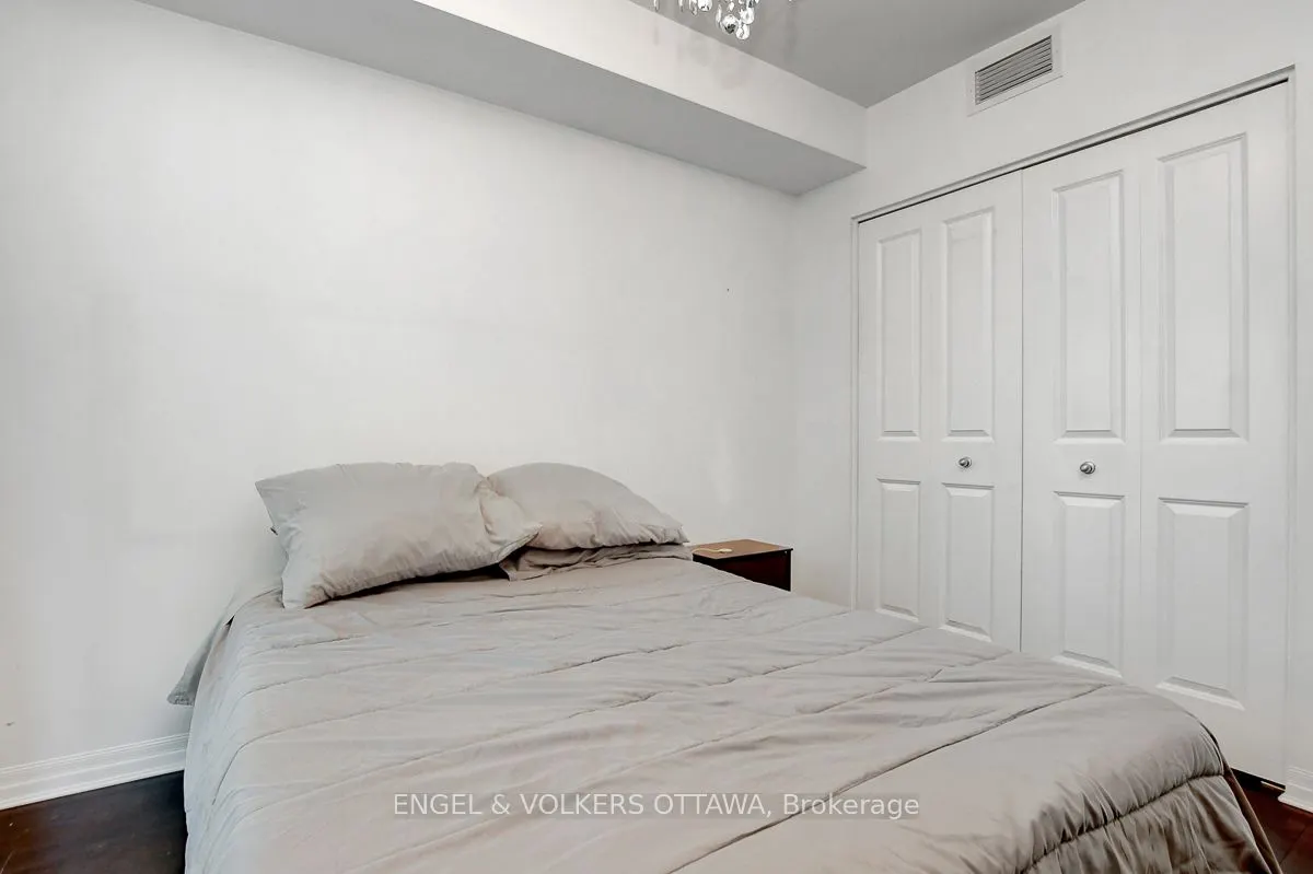 242 Rideau Street, #1305