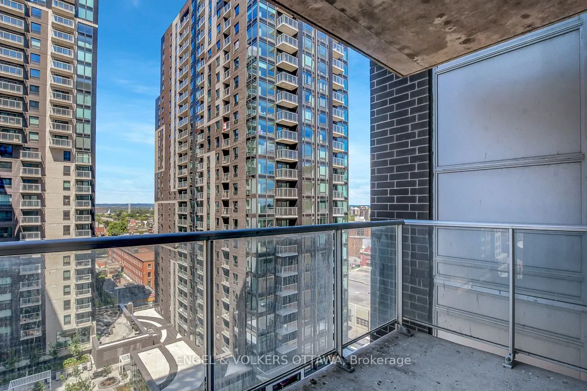 242 Rideau Street, #1305
