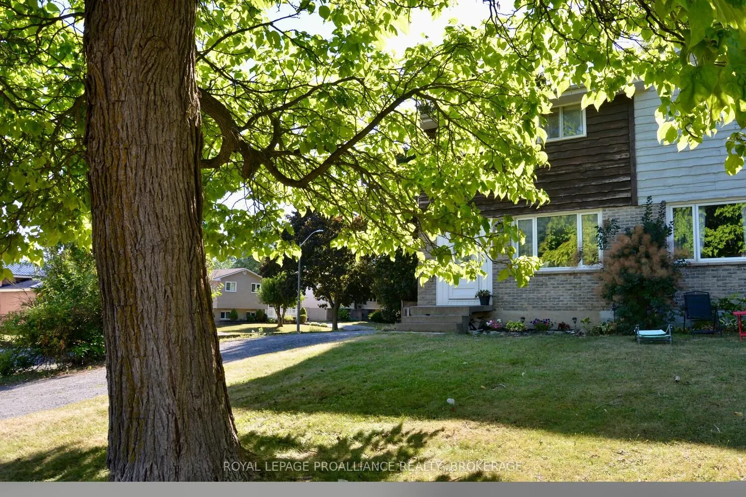 2 Guthrie Drive