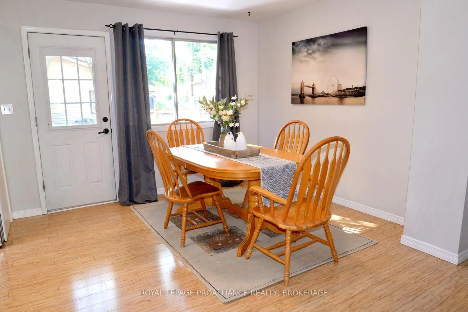 2 Guthrie Drive