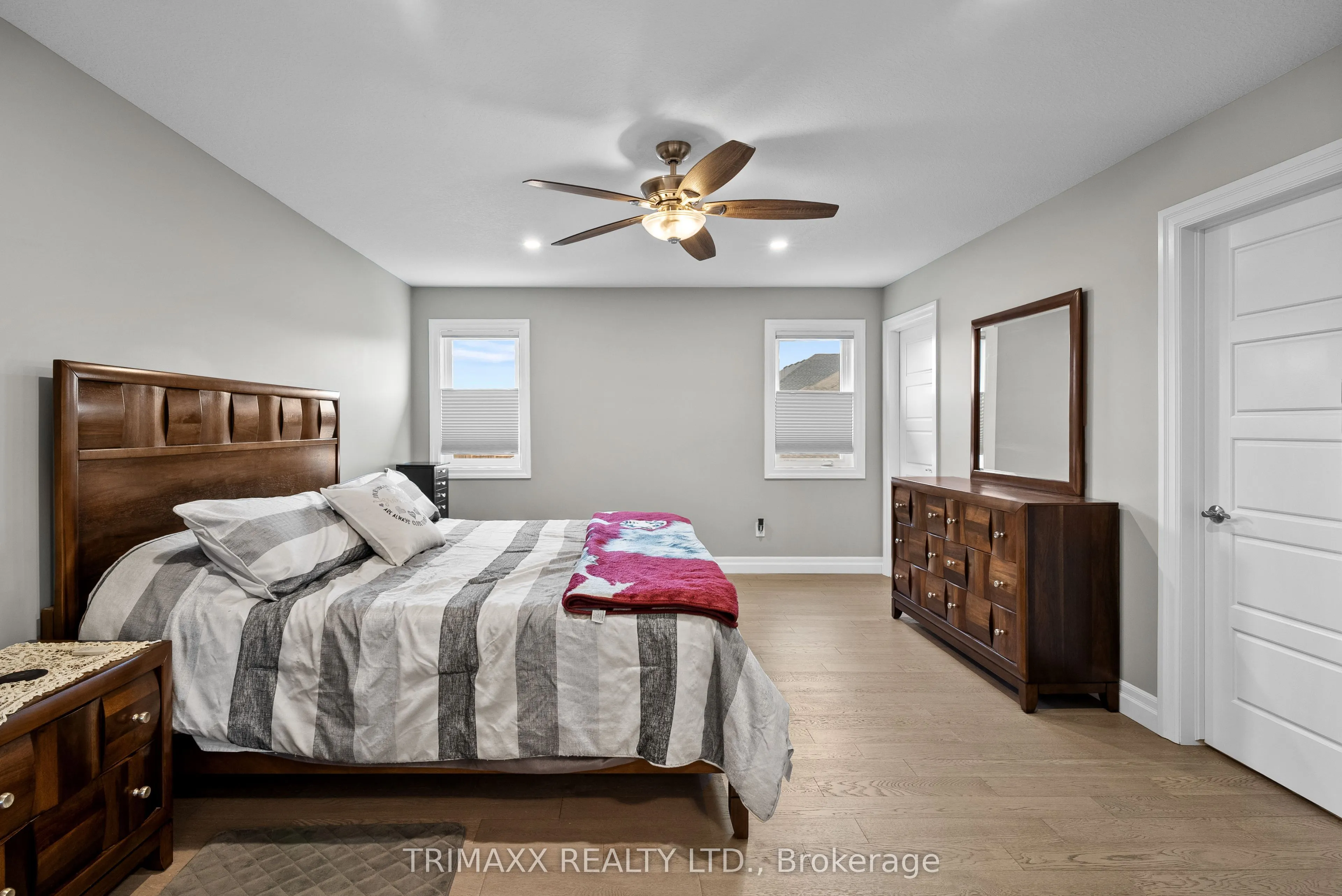 31 Thames Springs Crescent