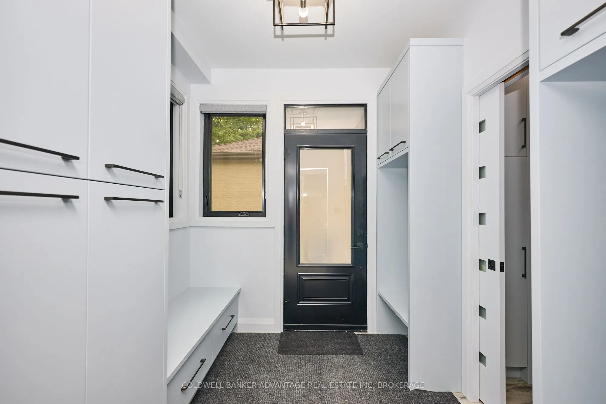 10591 Lakeshore Road