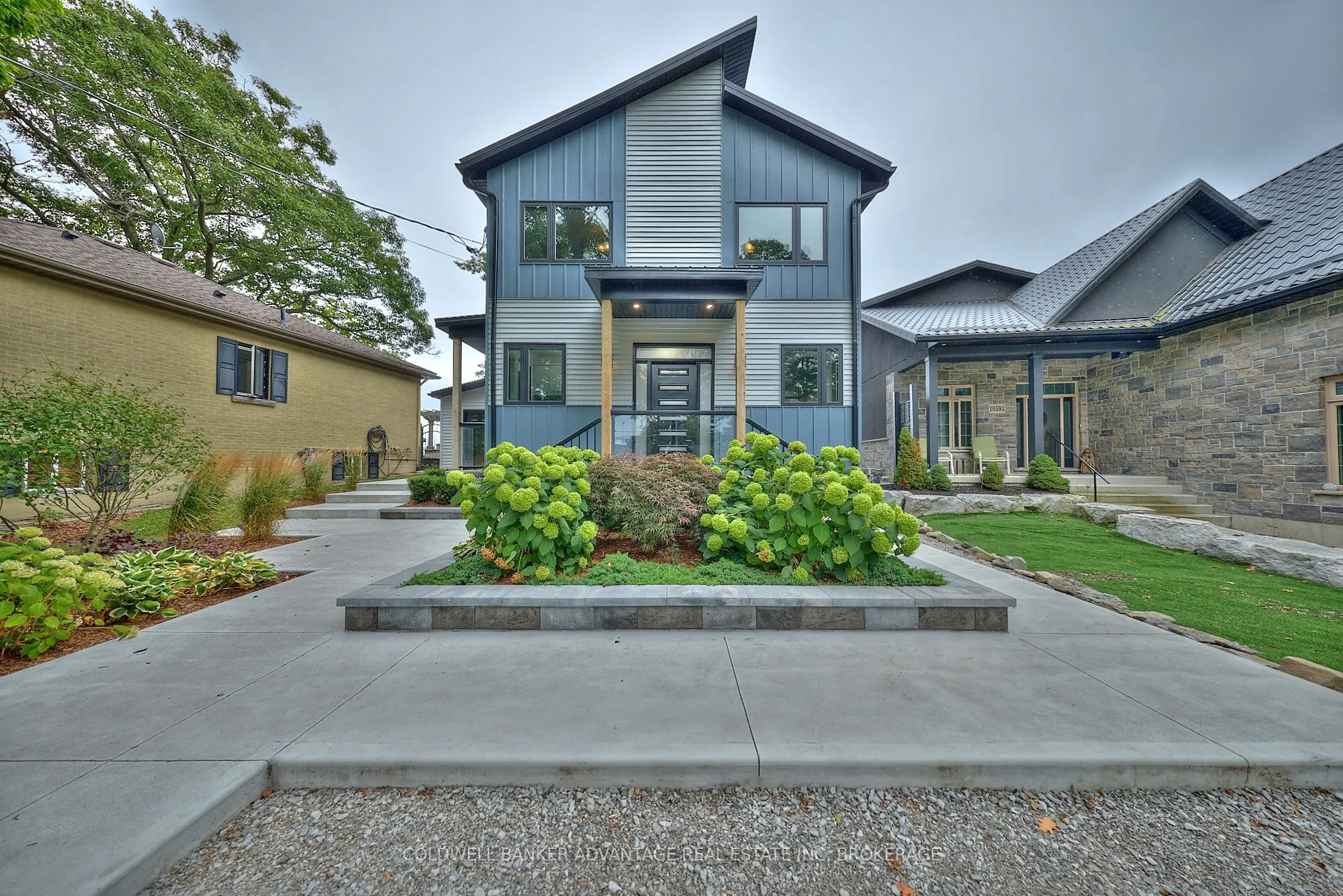 10591 Lakeshore Road