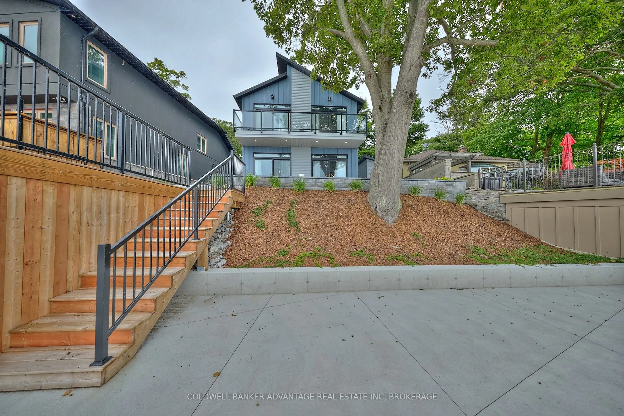 10591 Lakeshore Road