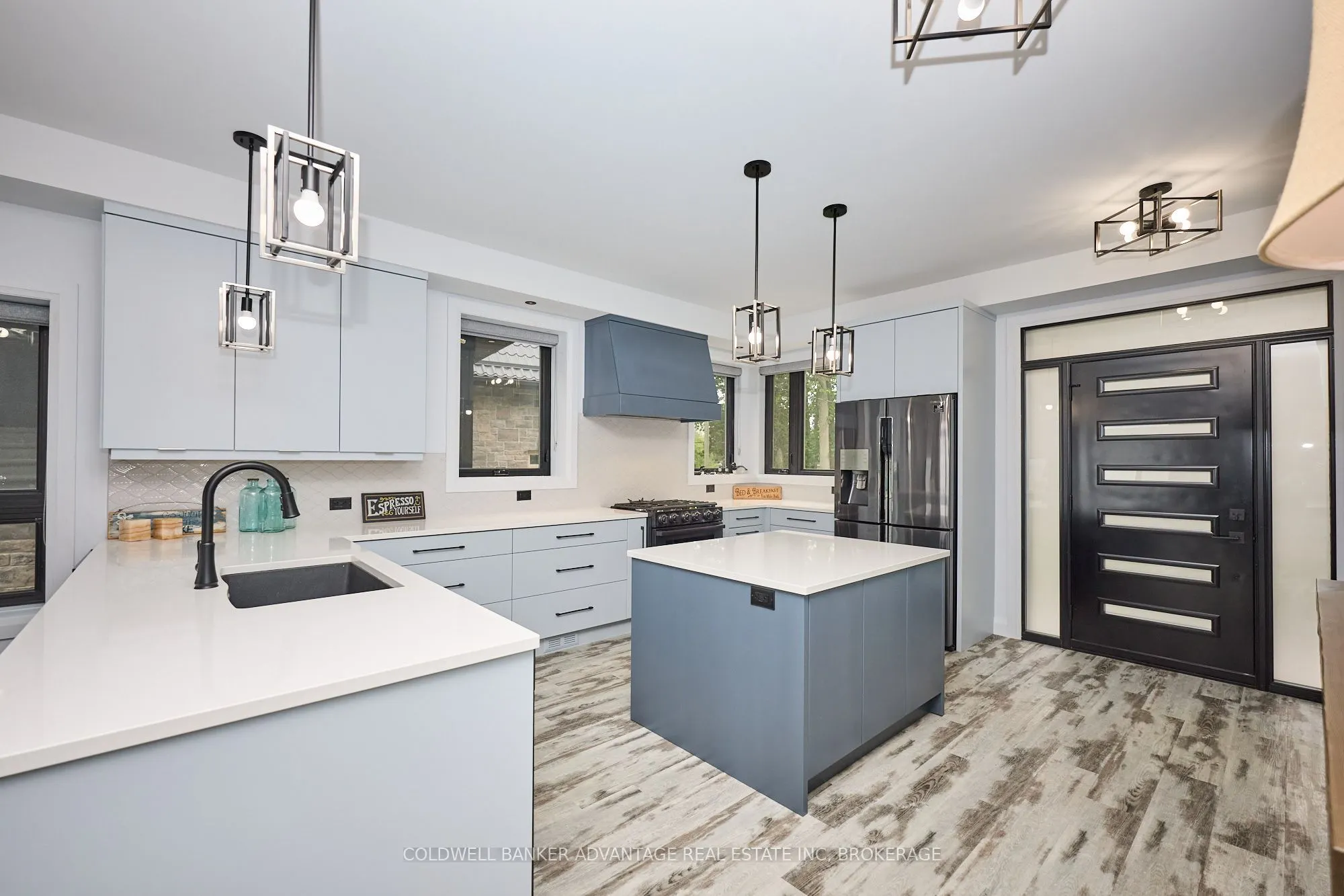10591 Lakeshore Road