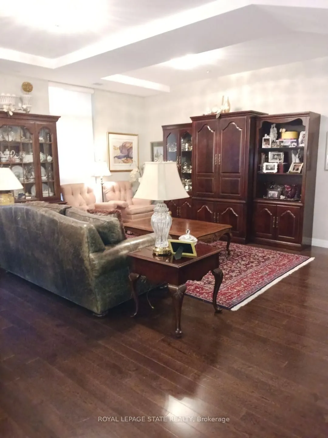 112 King Street E, #1109