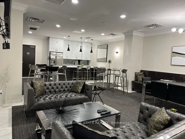 112 King Street E, #1109