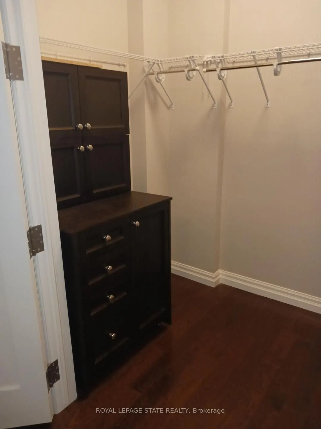 112 King Street E, #1109