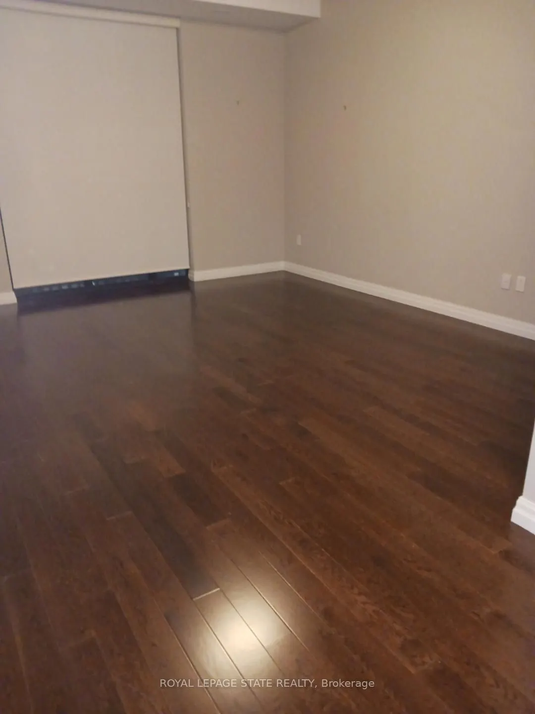 112 King Street E, #1109