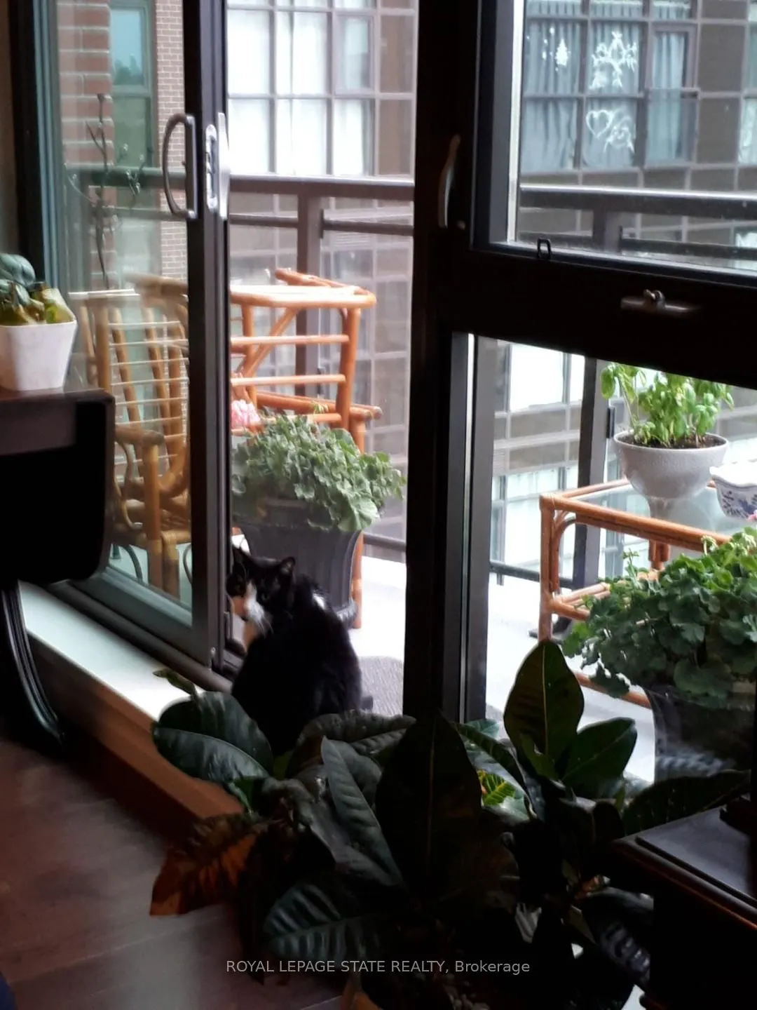 112 King Street E, #1109