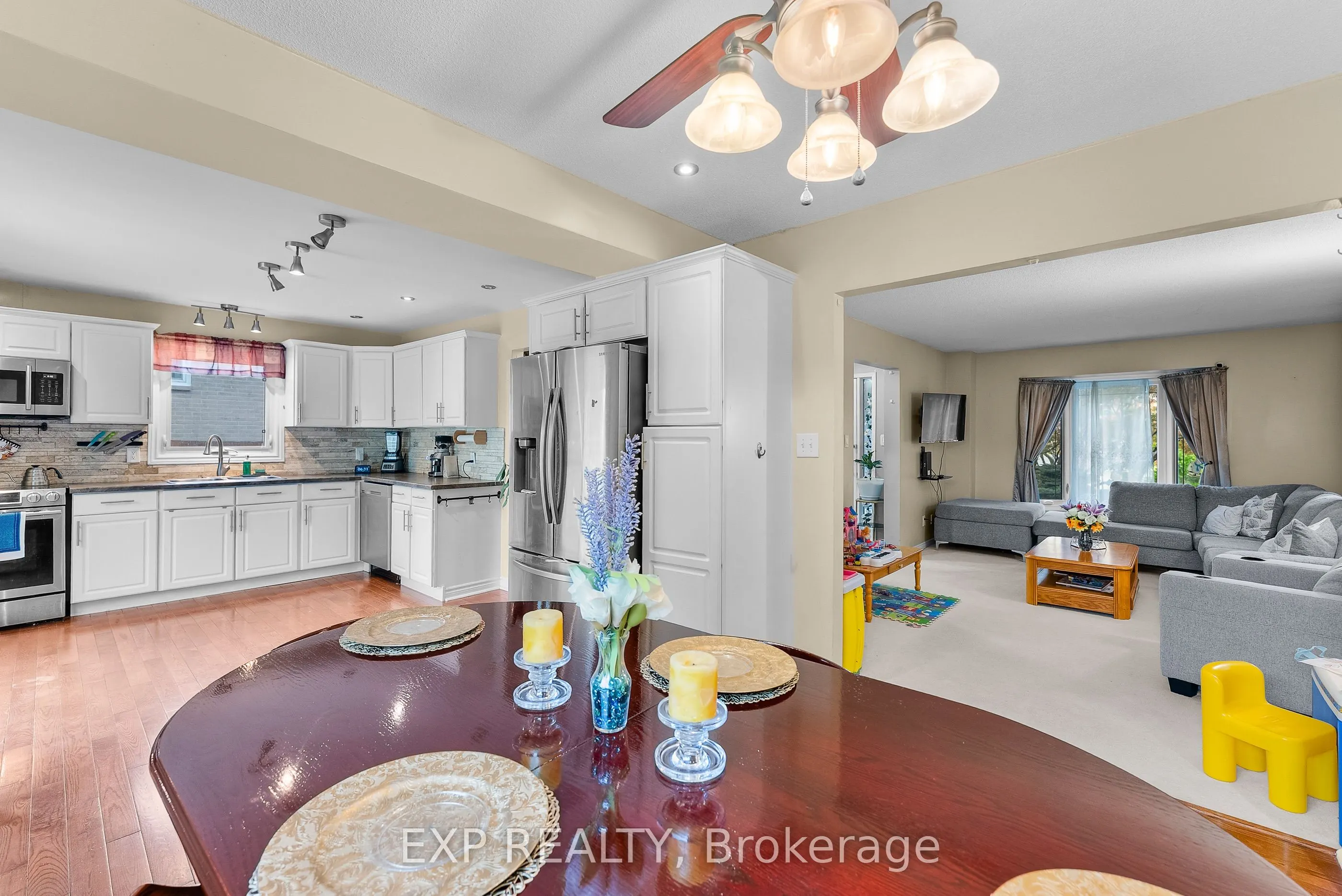3 BRIARSDALE Crescent