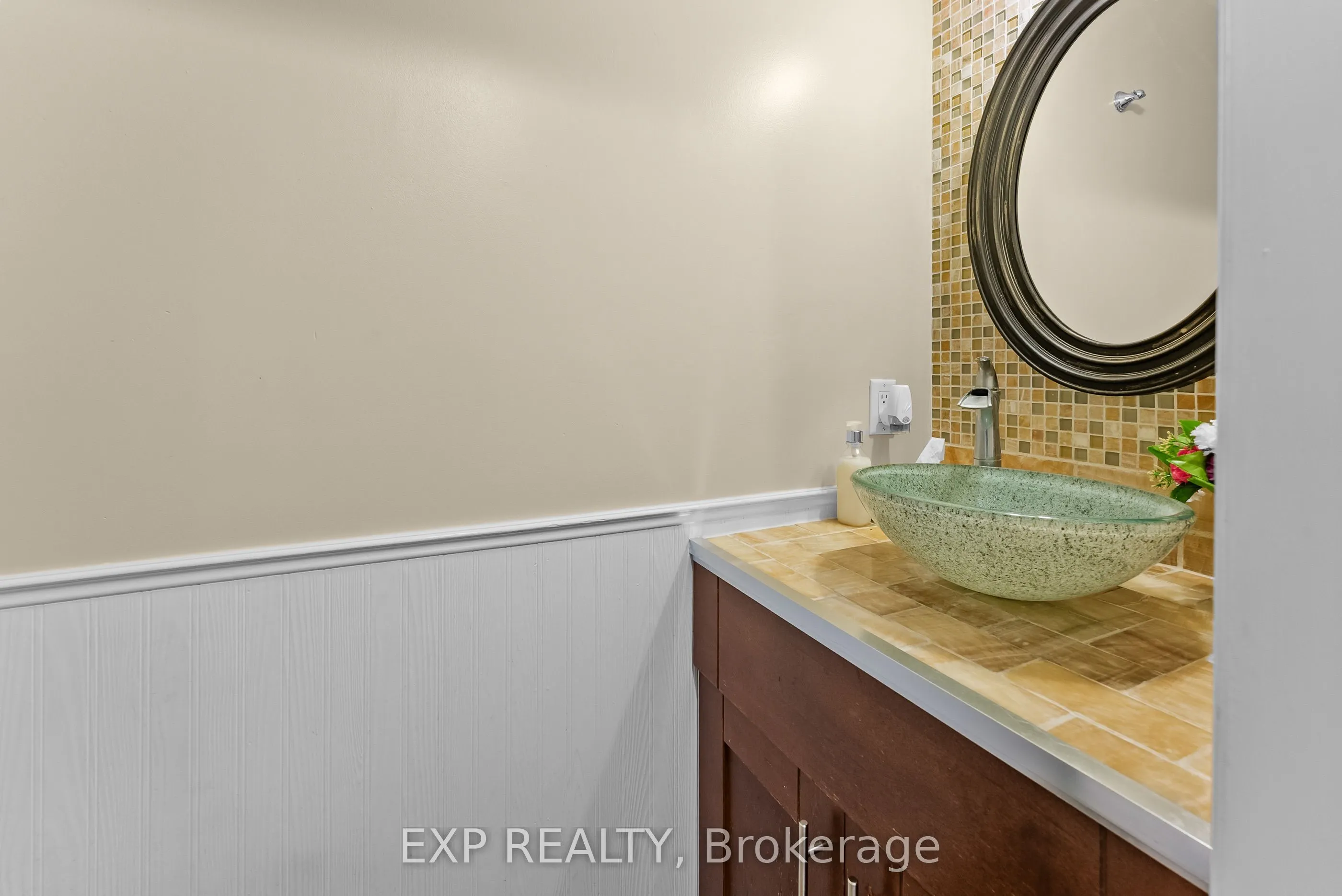 3 BRIARSDALE Crescent