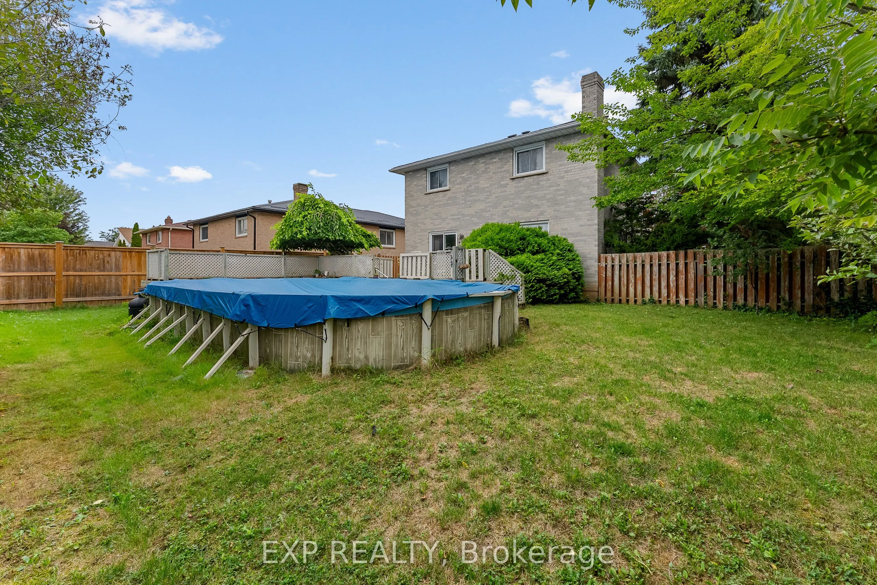 3 BRIARSDALE Crescent