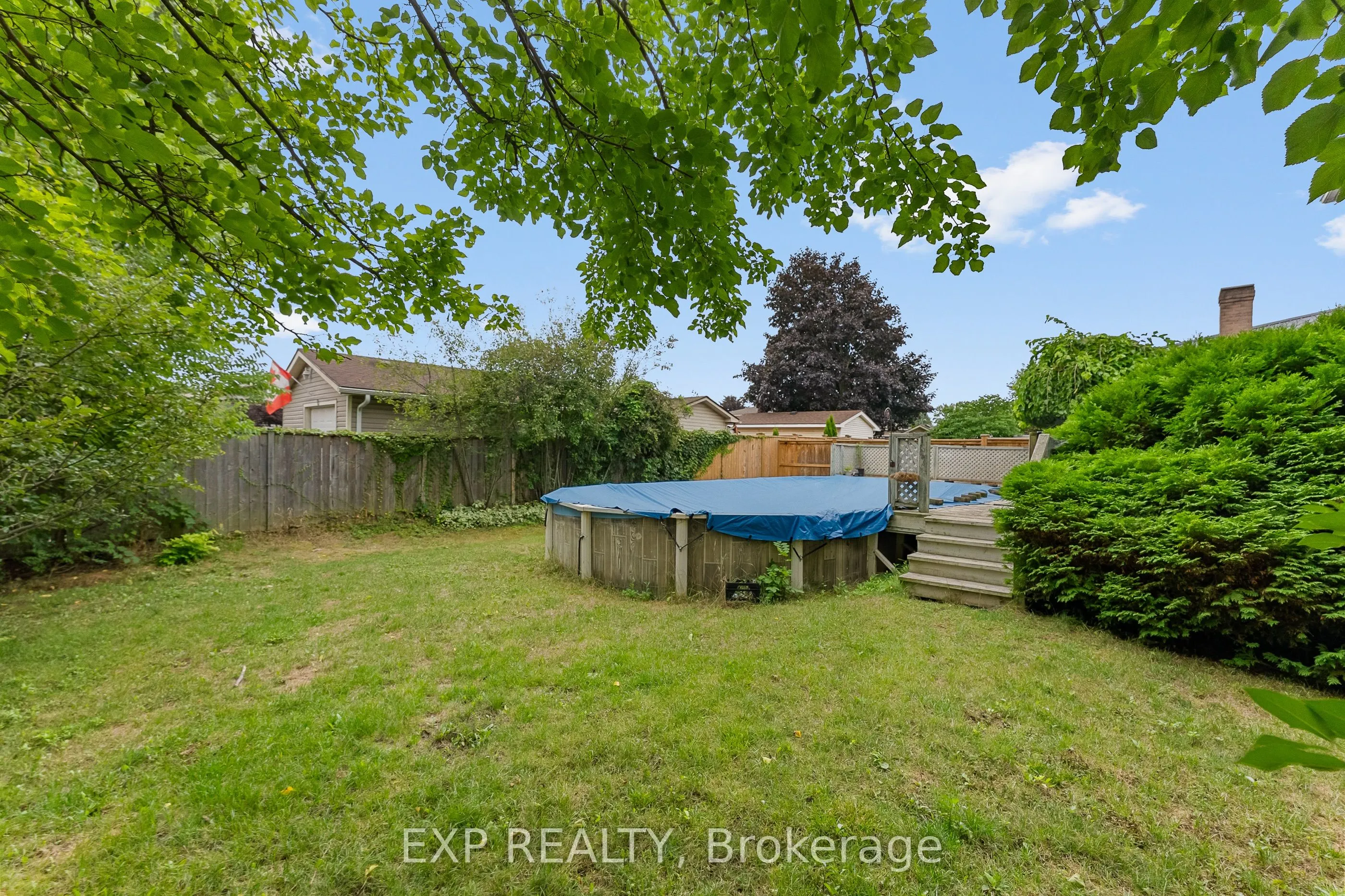 3 BRIARSDALE Crescent