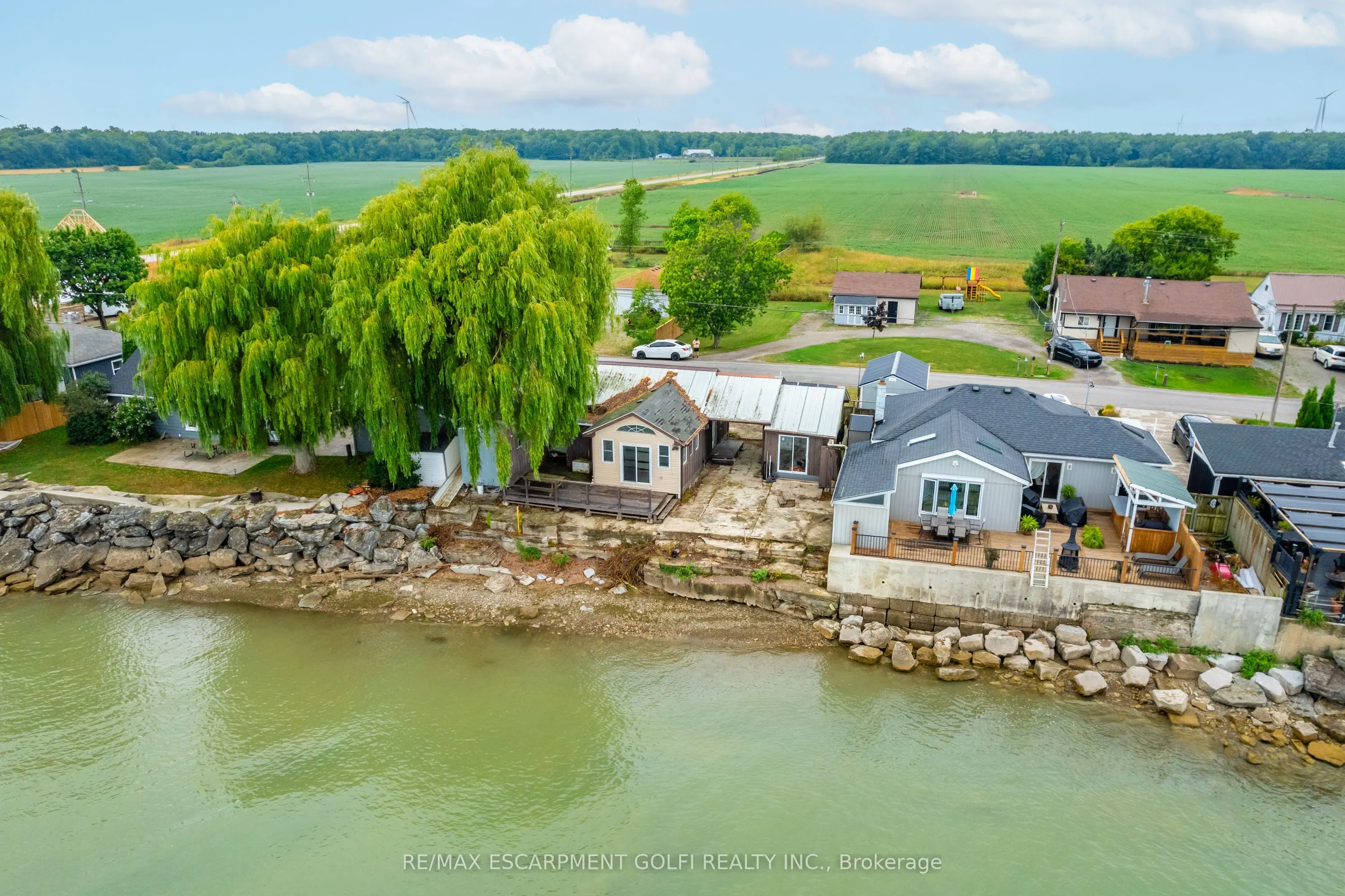1196 Lakeshore Road