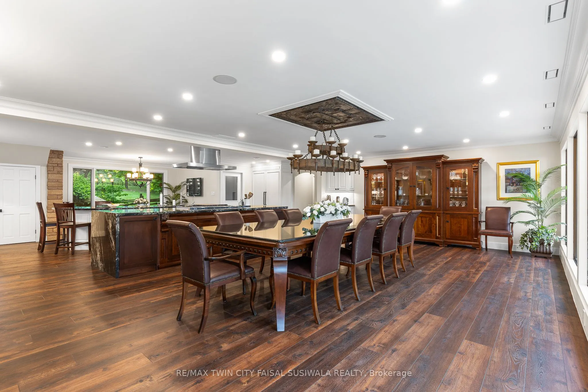 1927 Shellard Road