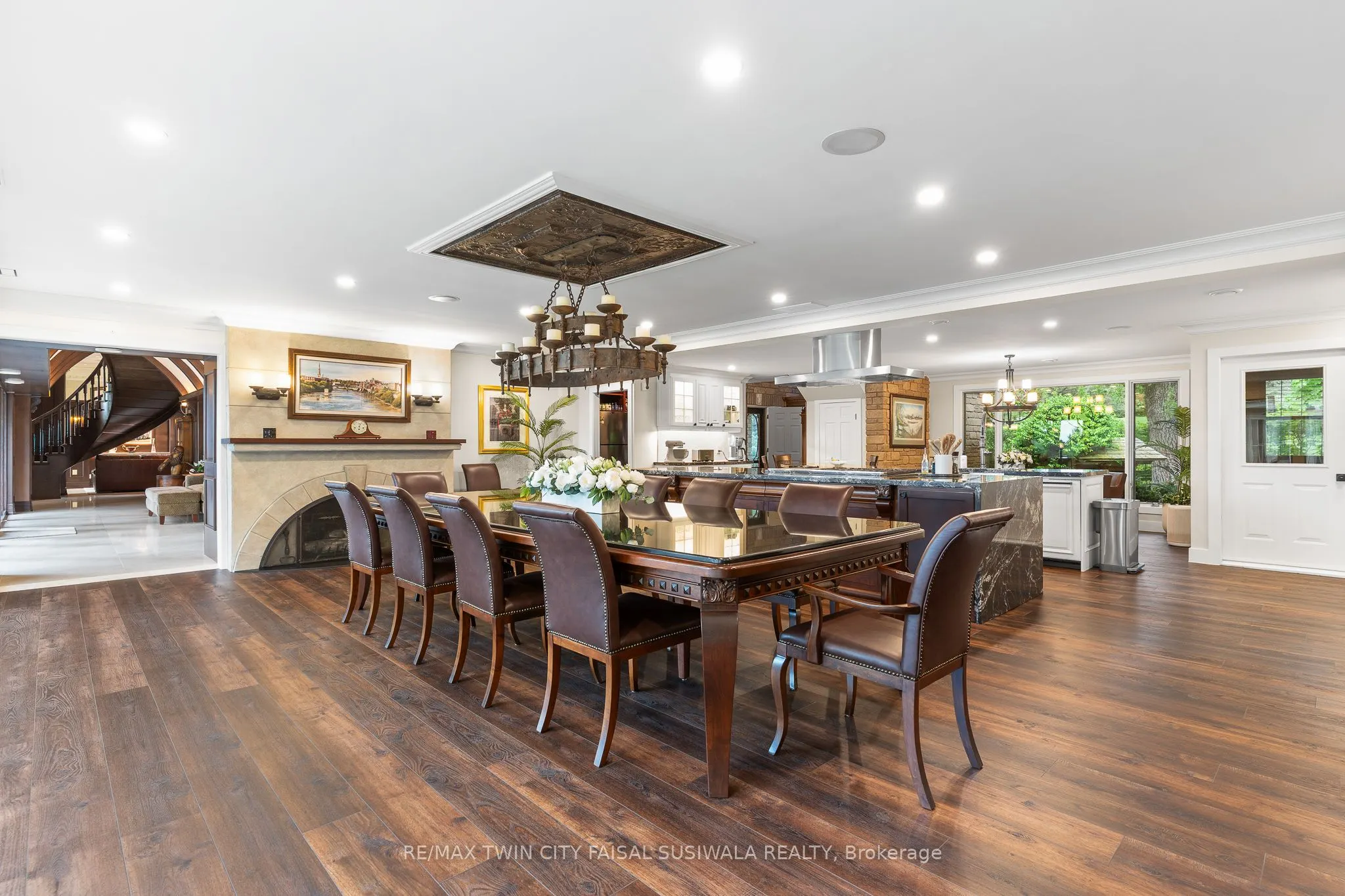 1927 Shellard Road