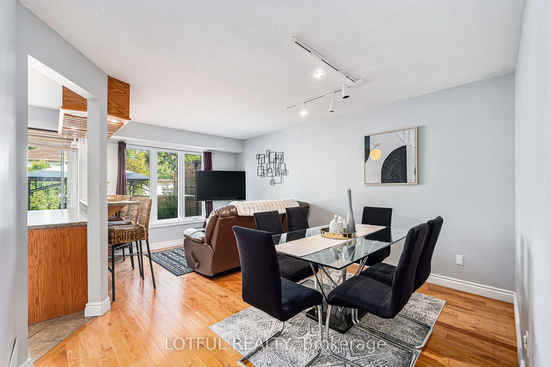 107 Queensbury Drive