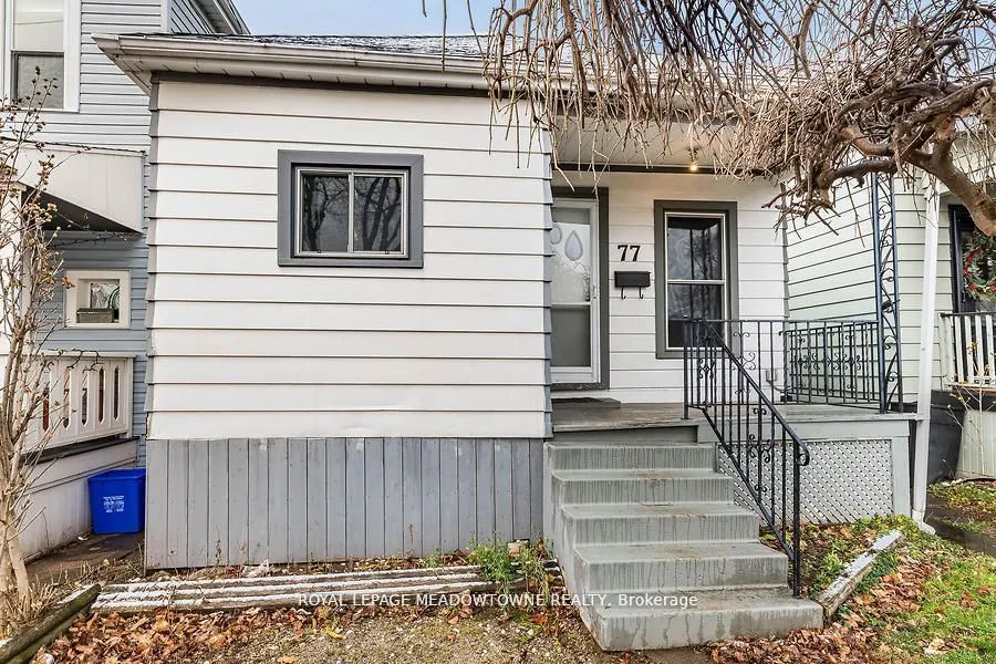 77 Province Street N