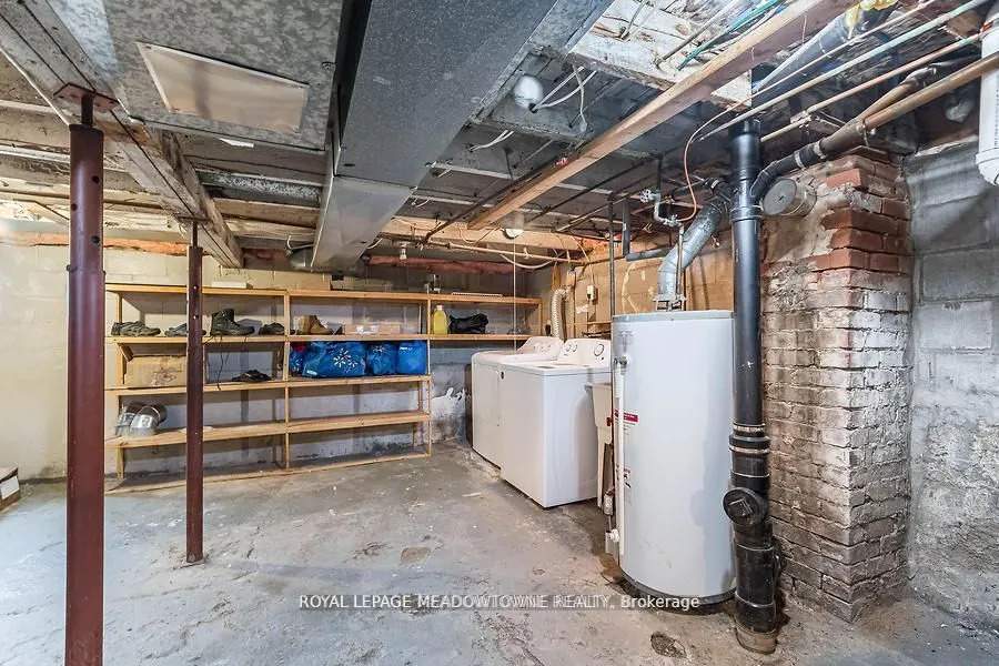 77 Province Street N