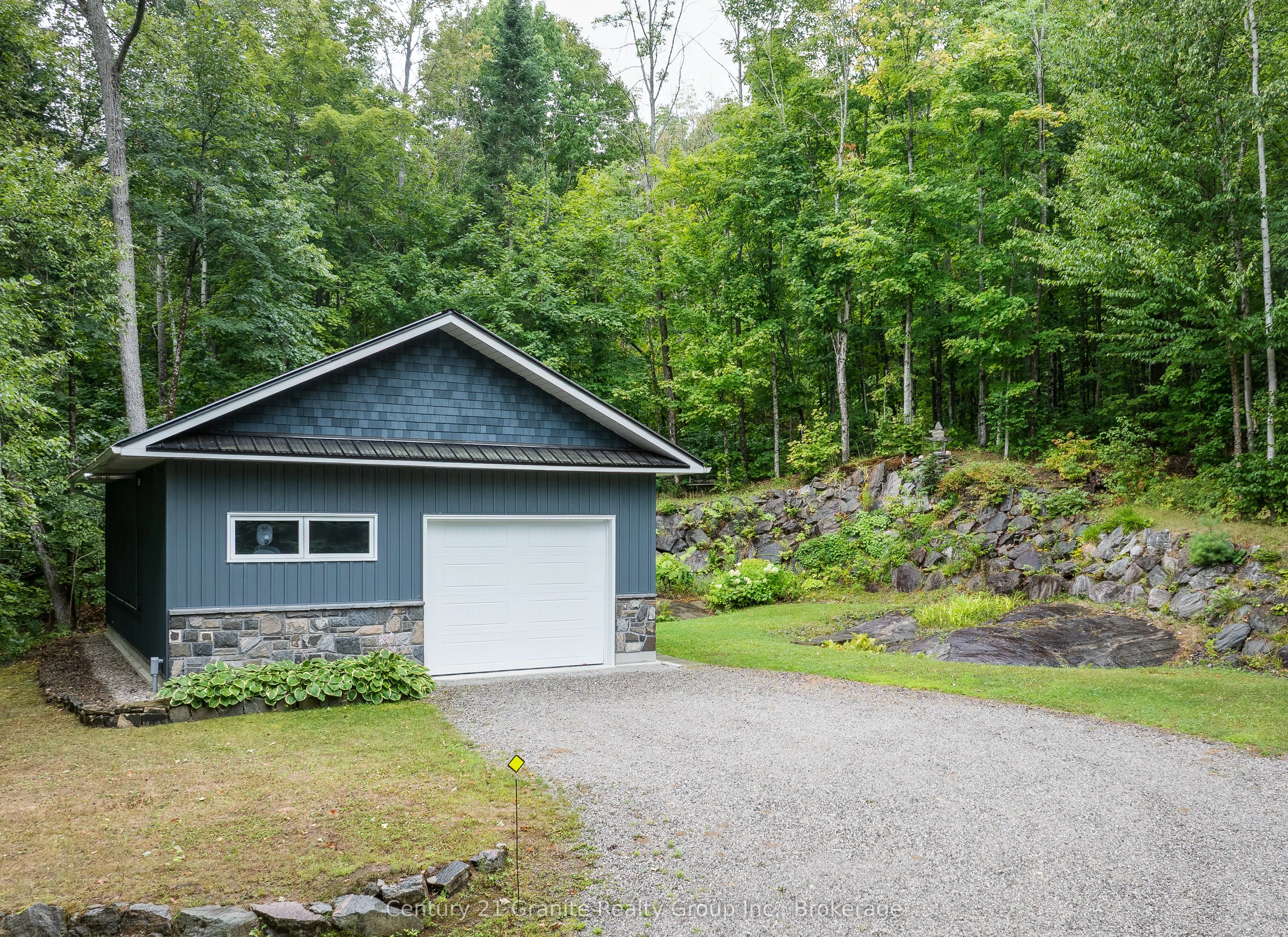 1528 Dignan Road