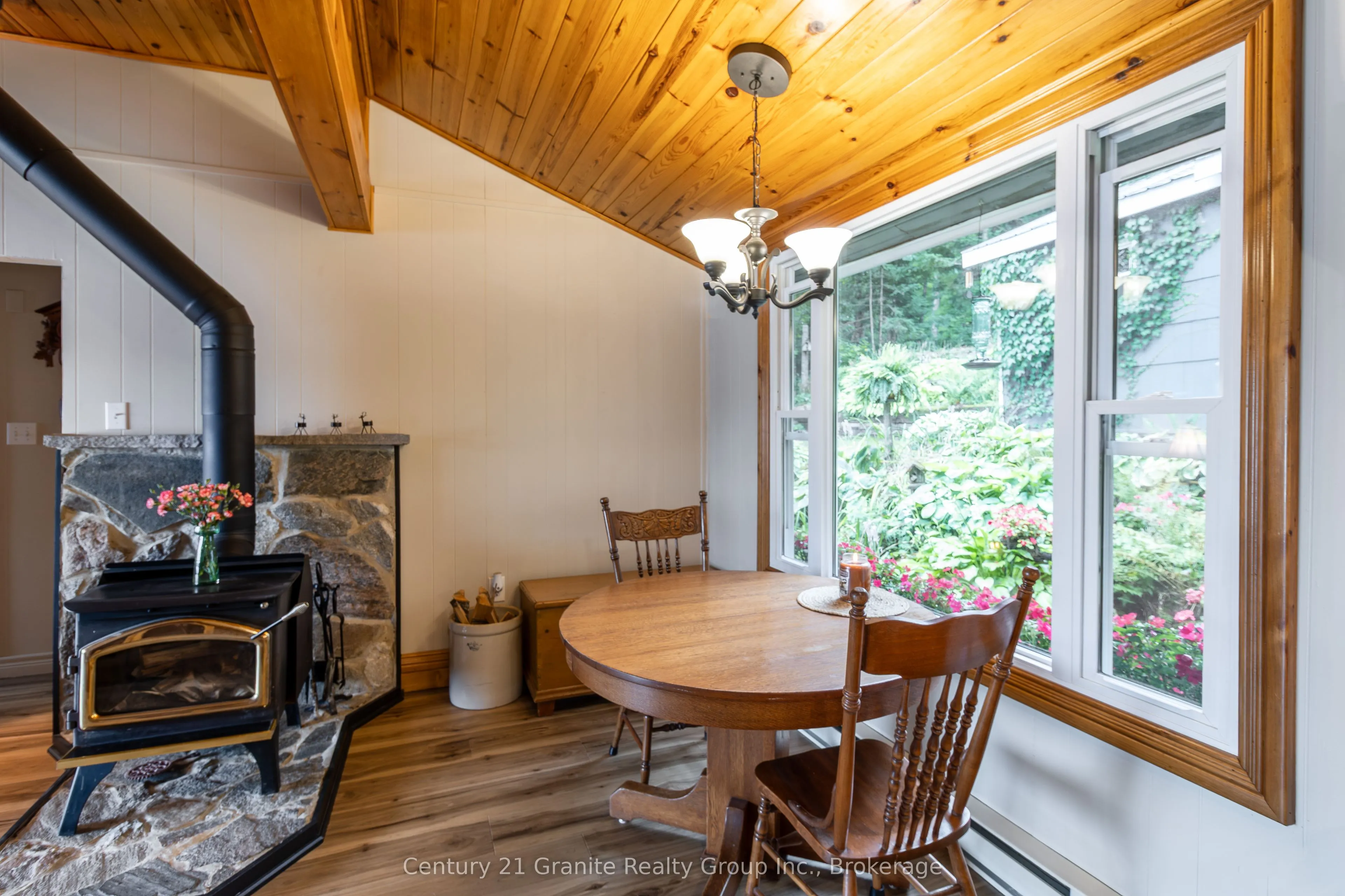 1528 Dignan Road