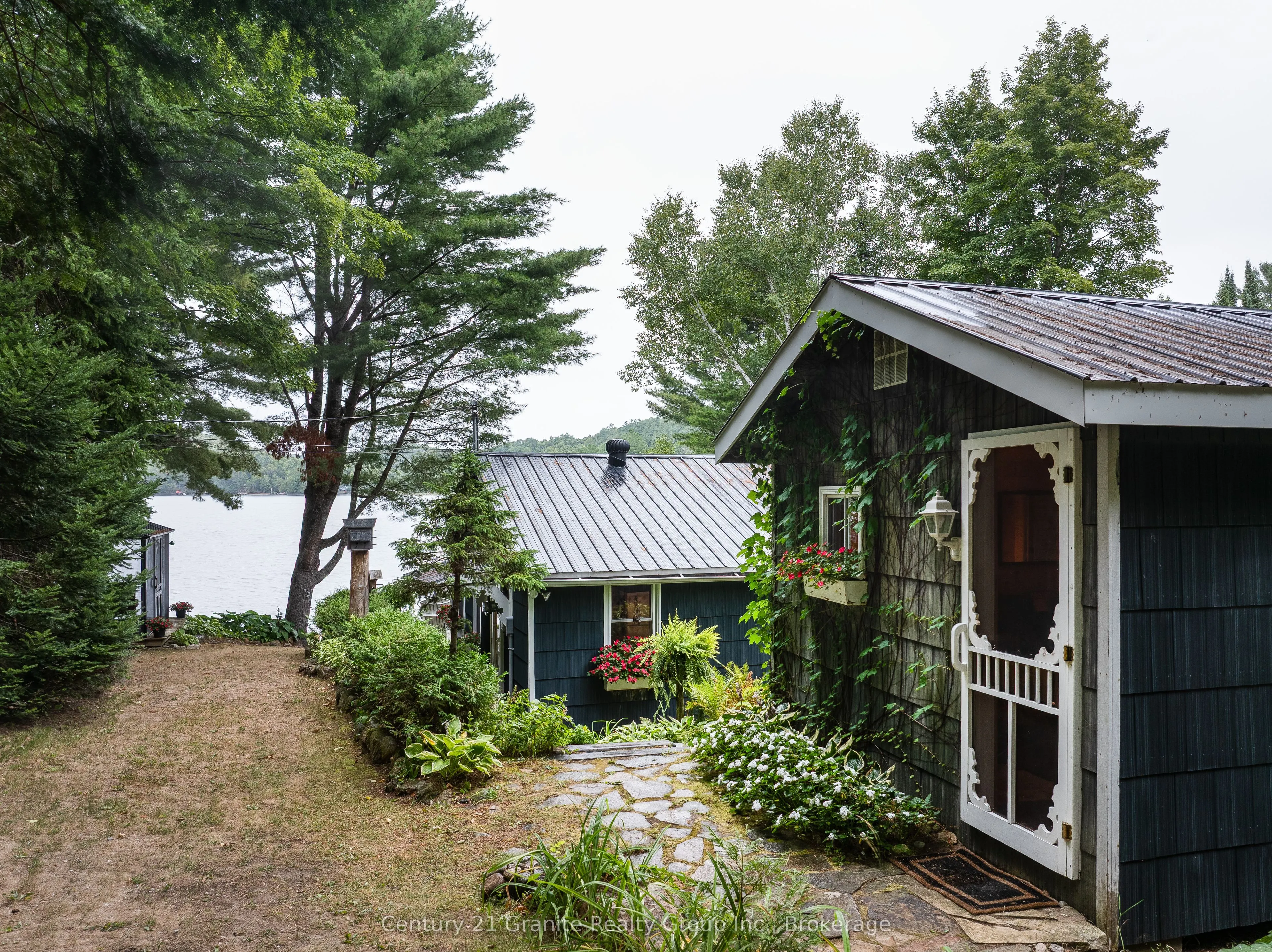 1528 Dignan Road