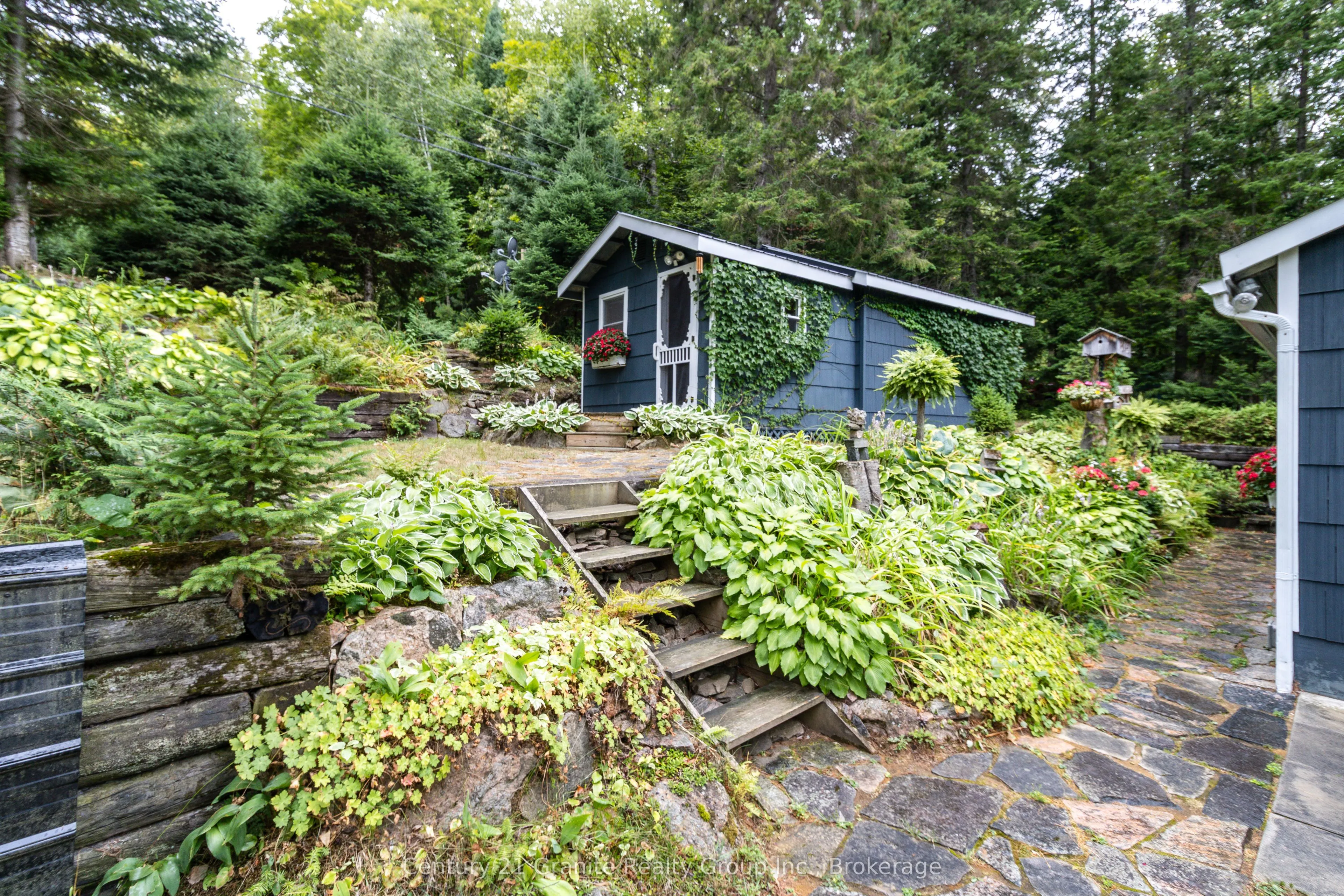 1528 Dignan Road