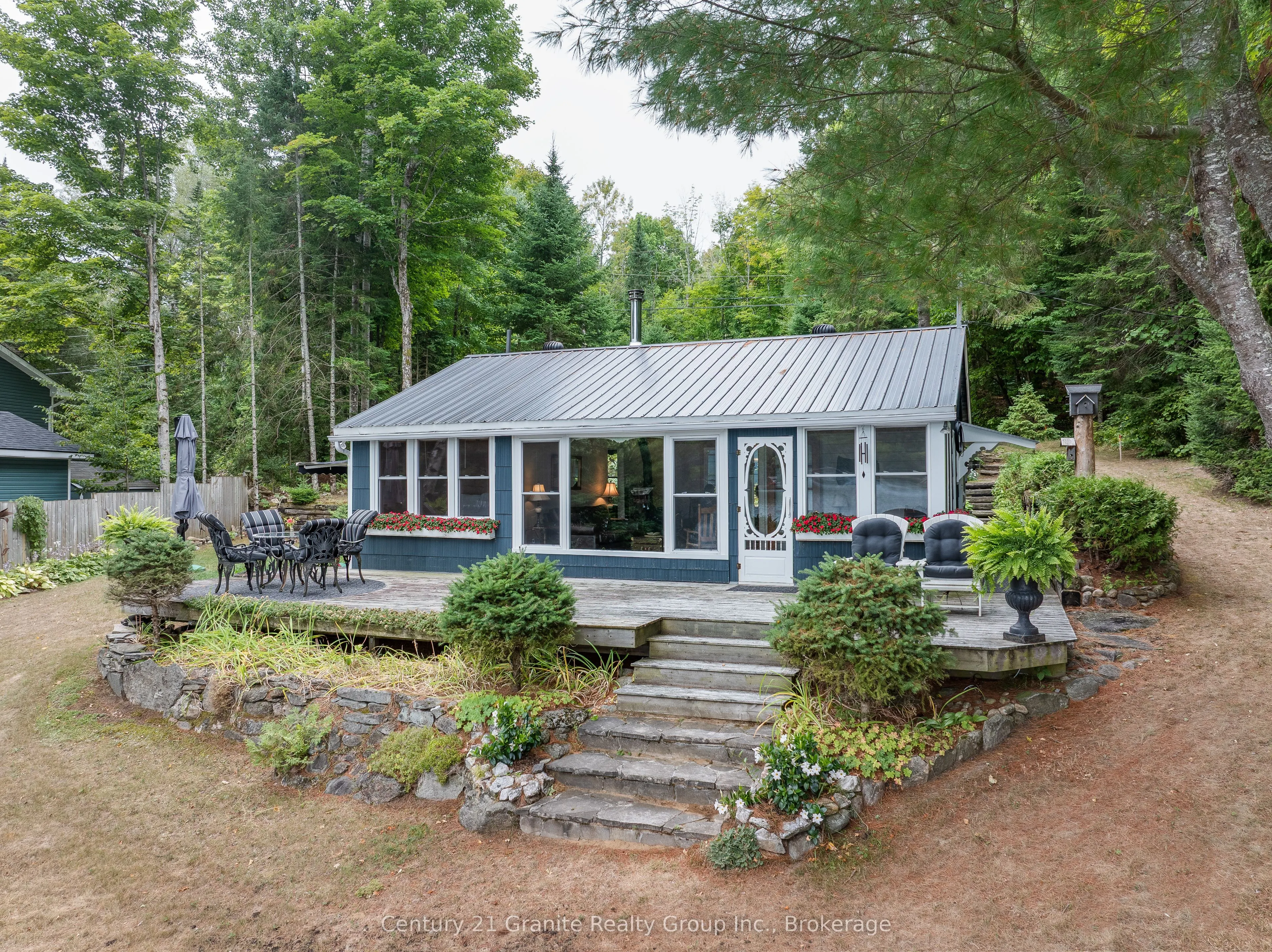 1528 Dignan Road