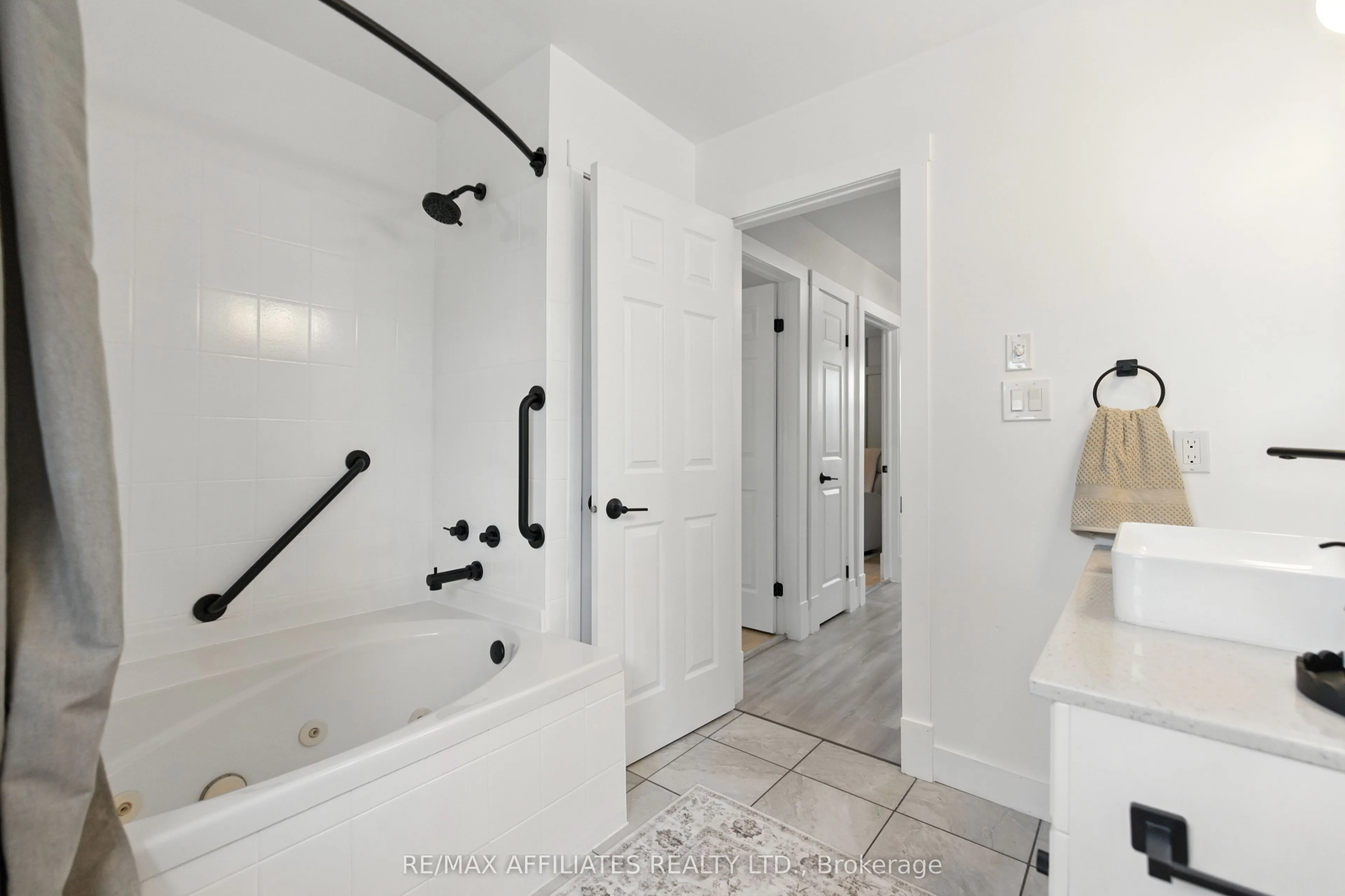 2C Baxter Drive