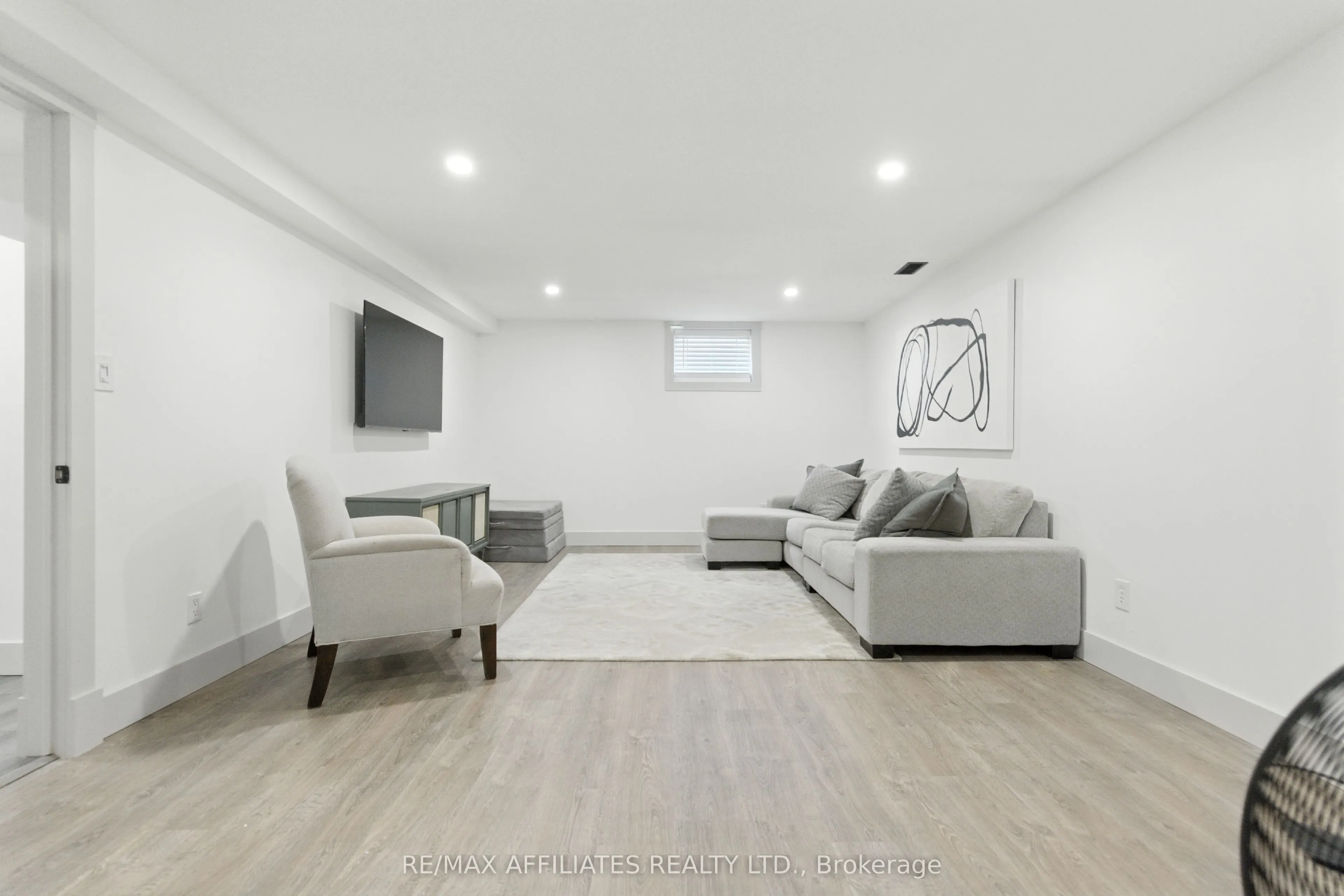 2C Baxter Drive