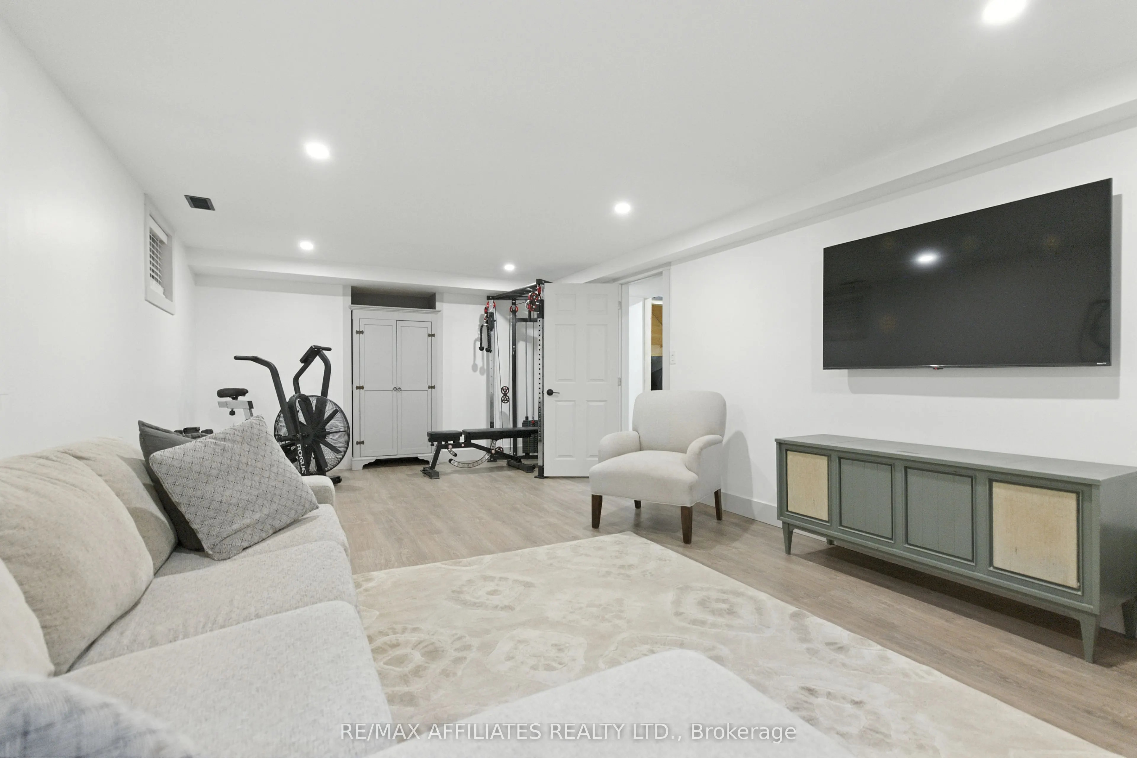 2C Baxter Drive