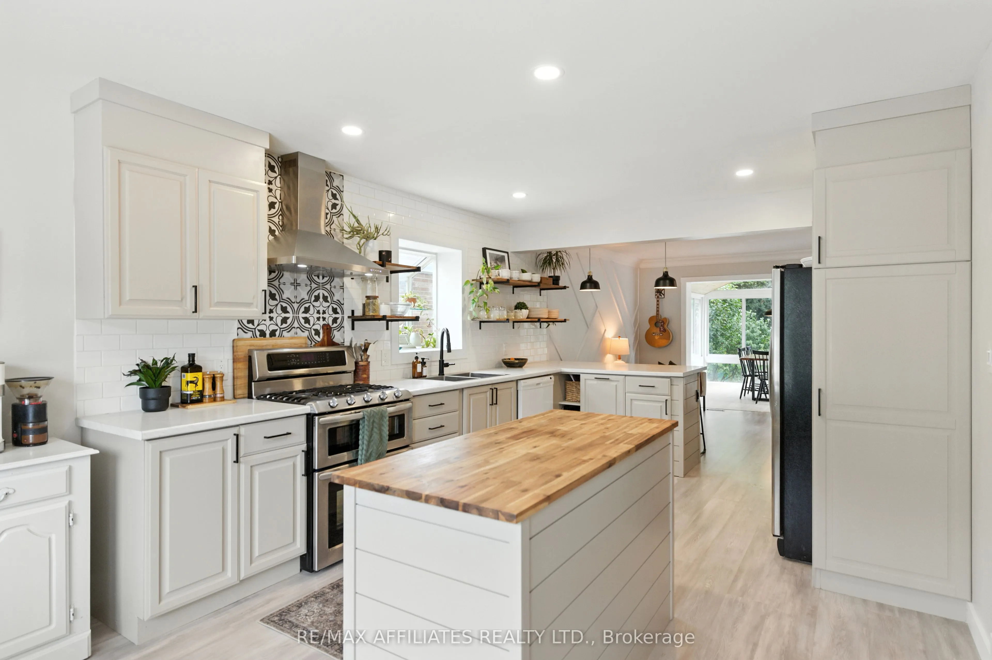 2C Baxter Drive