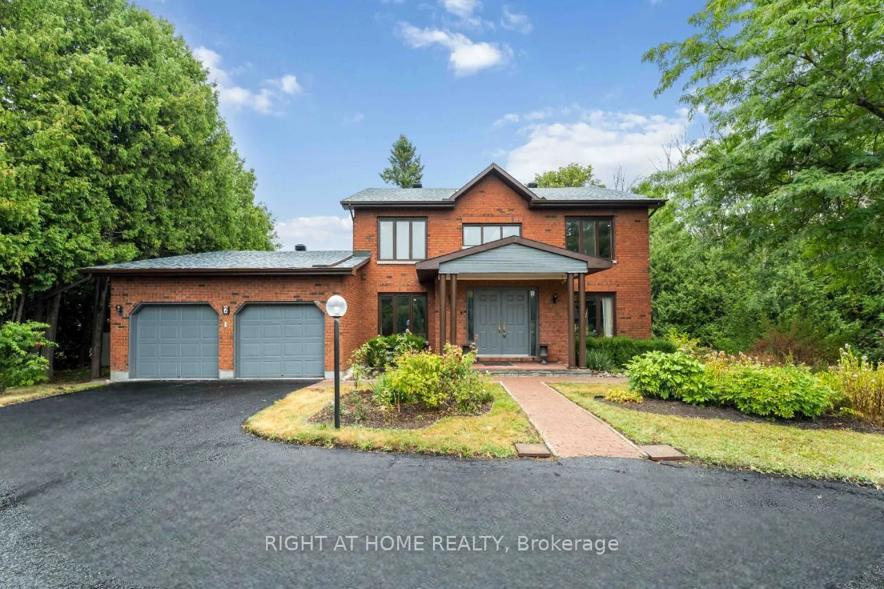 2 Muirfield Gardens