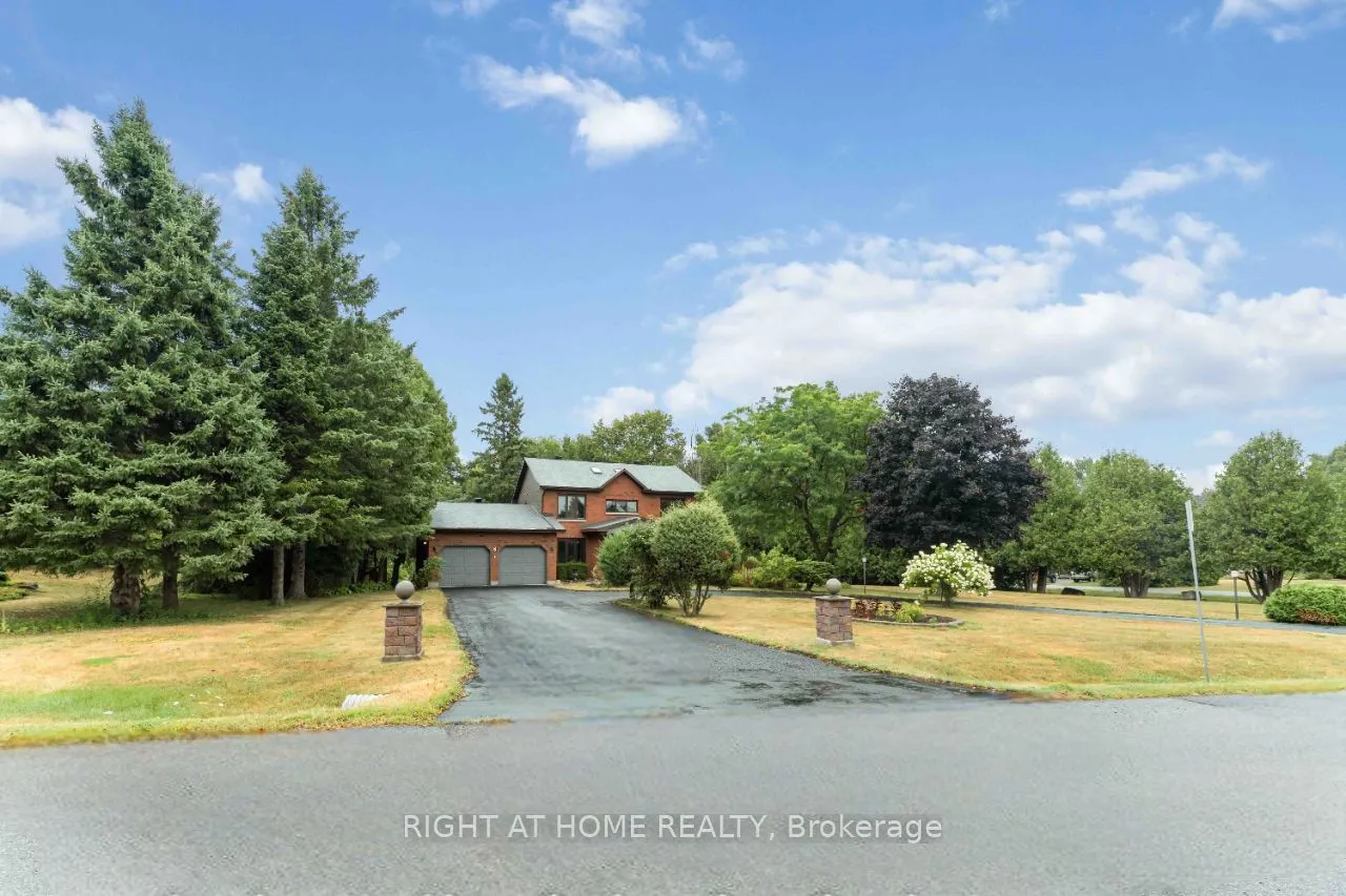 2 Muirfield Gardens
