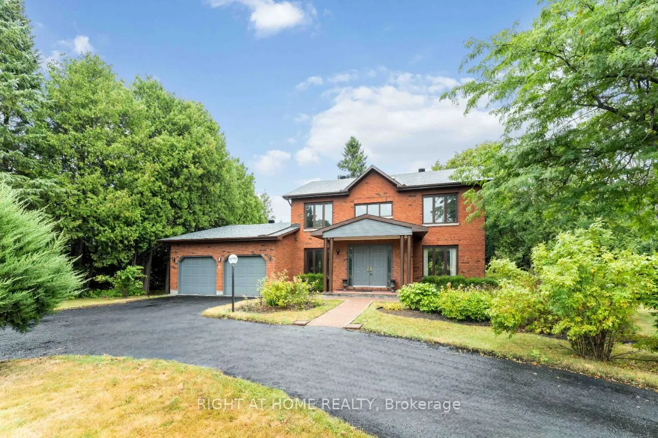 2 Muirfield Gardens