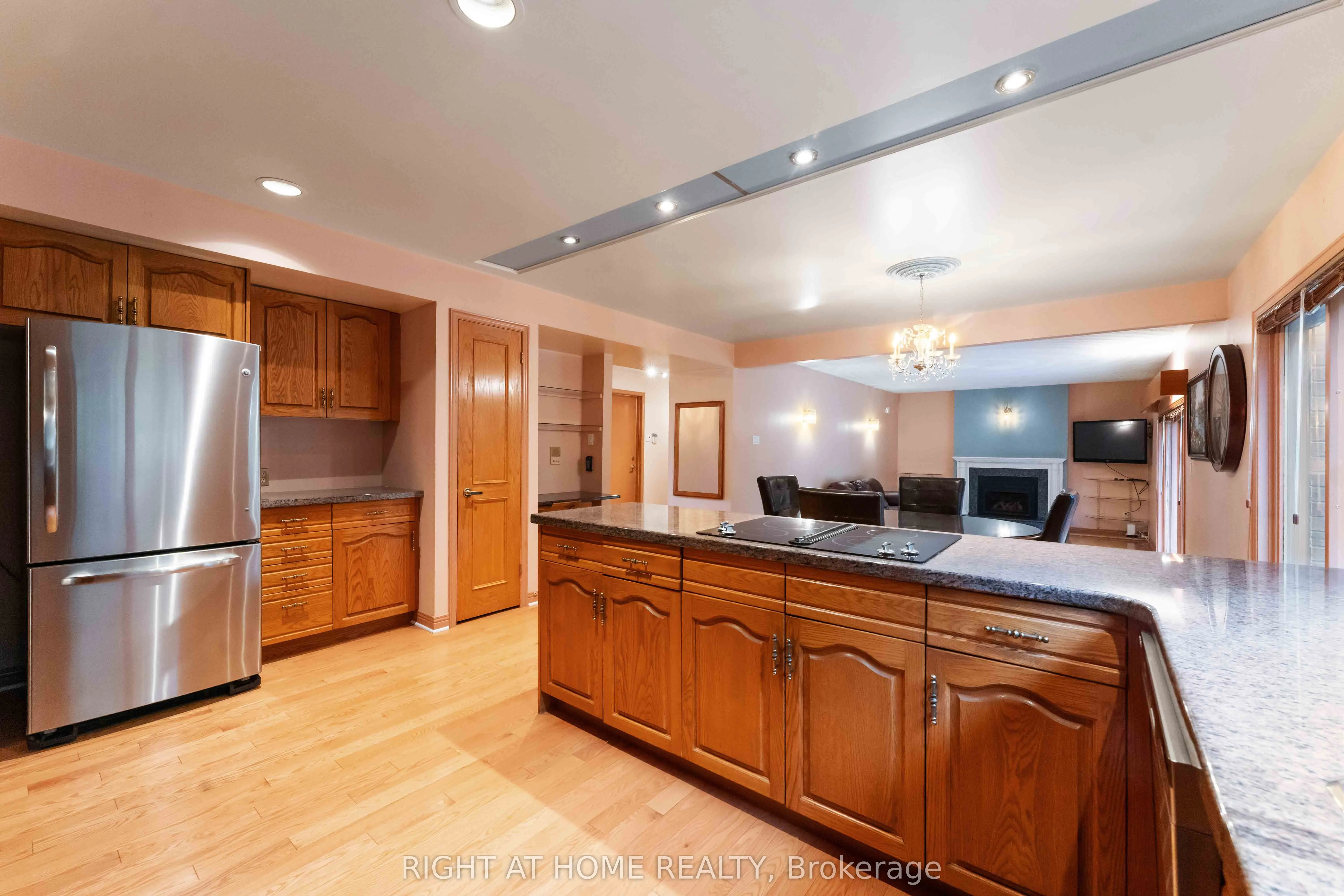 2 Muirfield Gardens