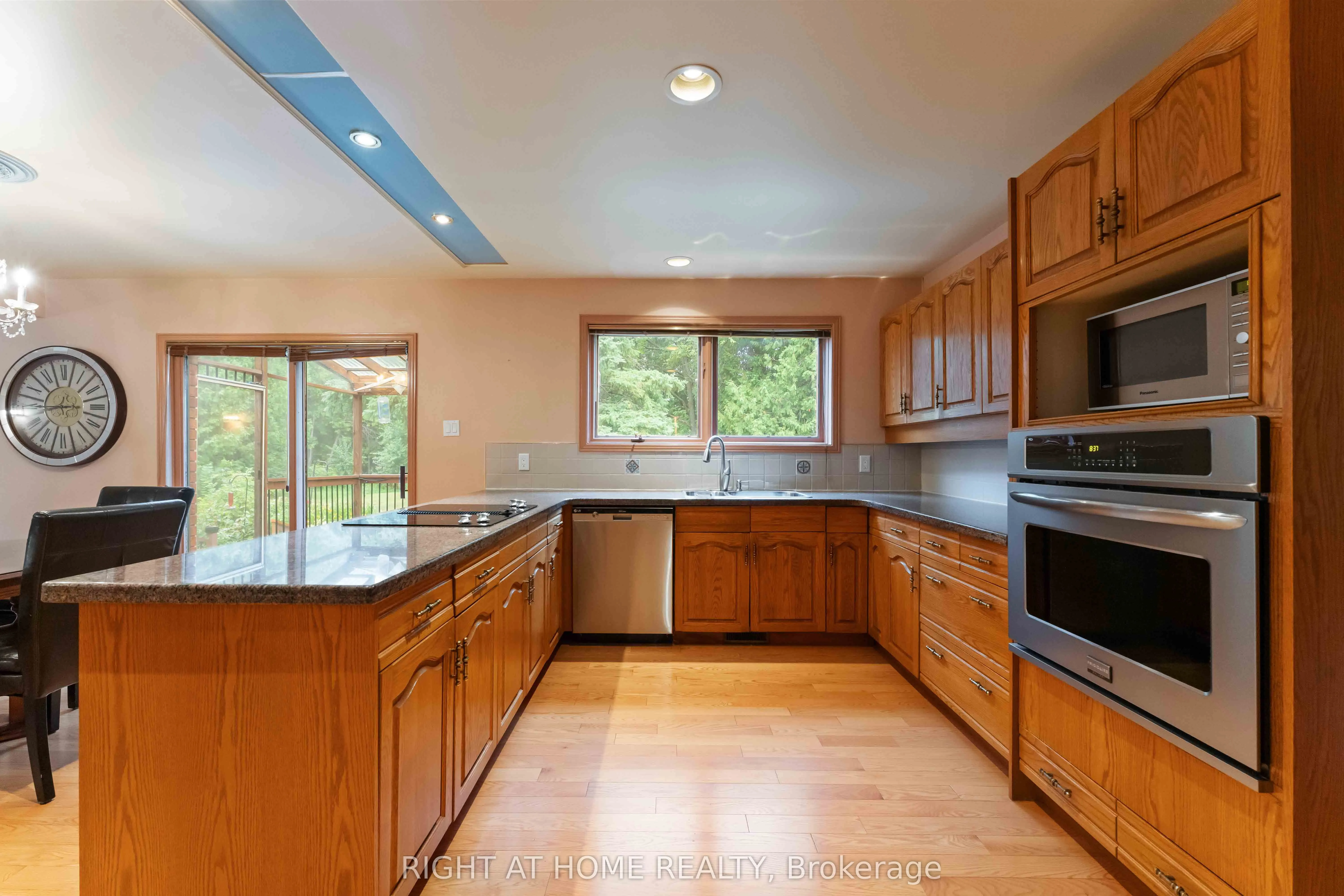 2 Muirfield Gardens
