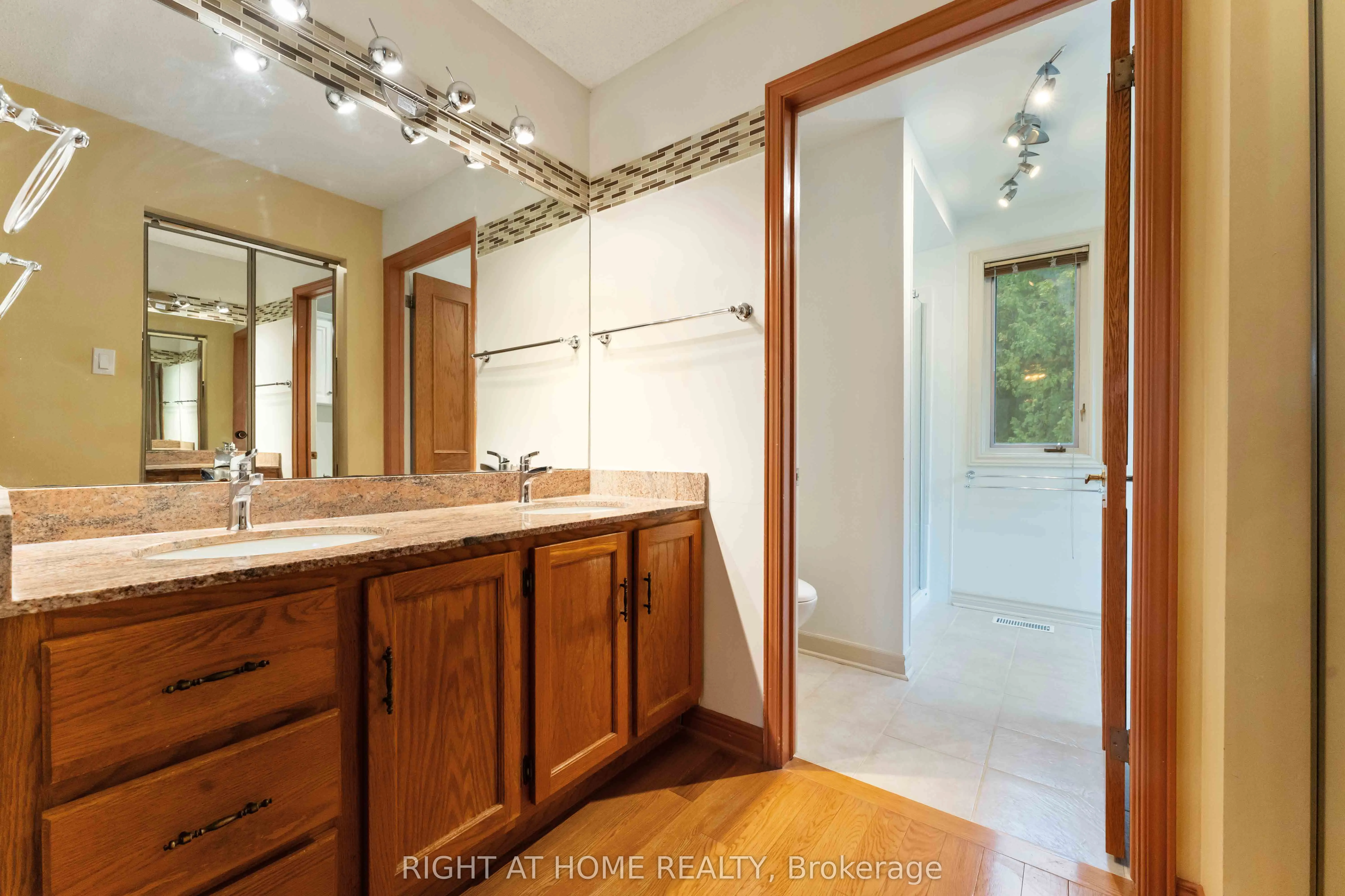 2 Muirfield Gardens