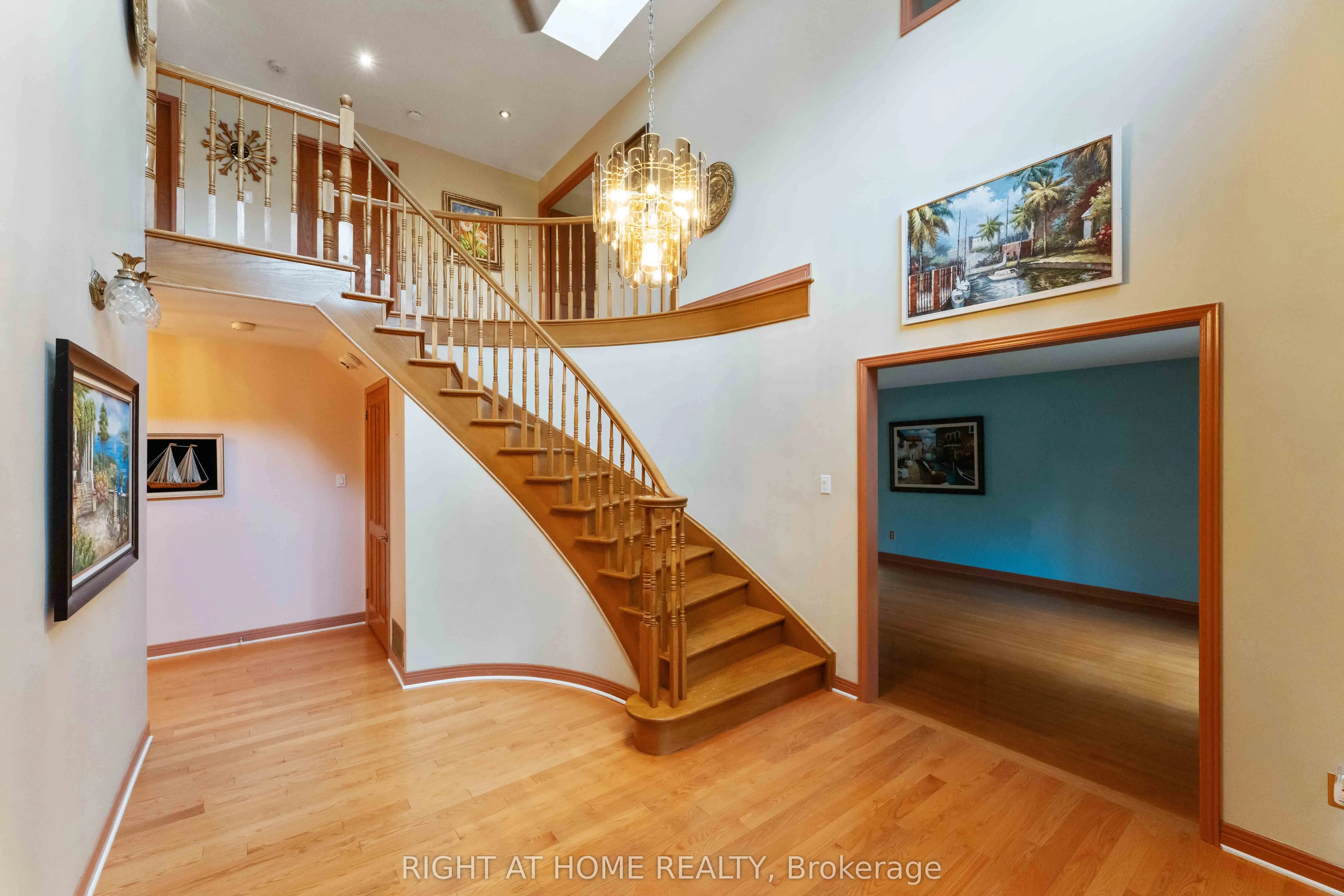 2 Muirfield Gardens