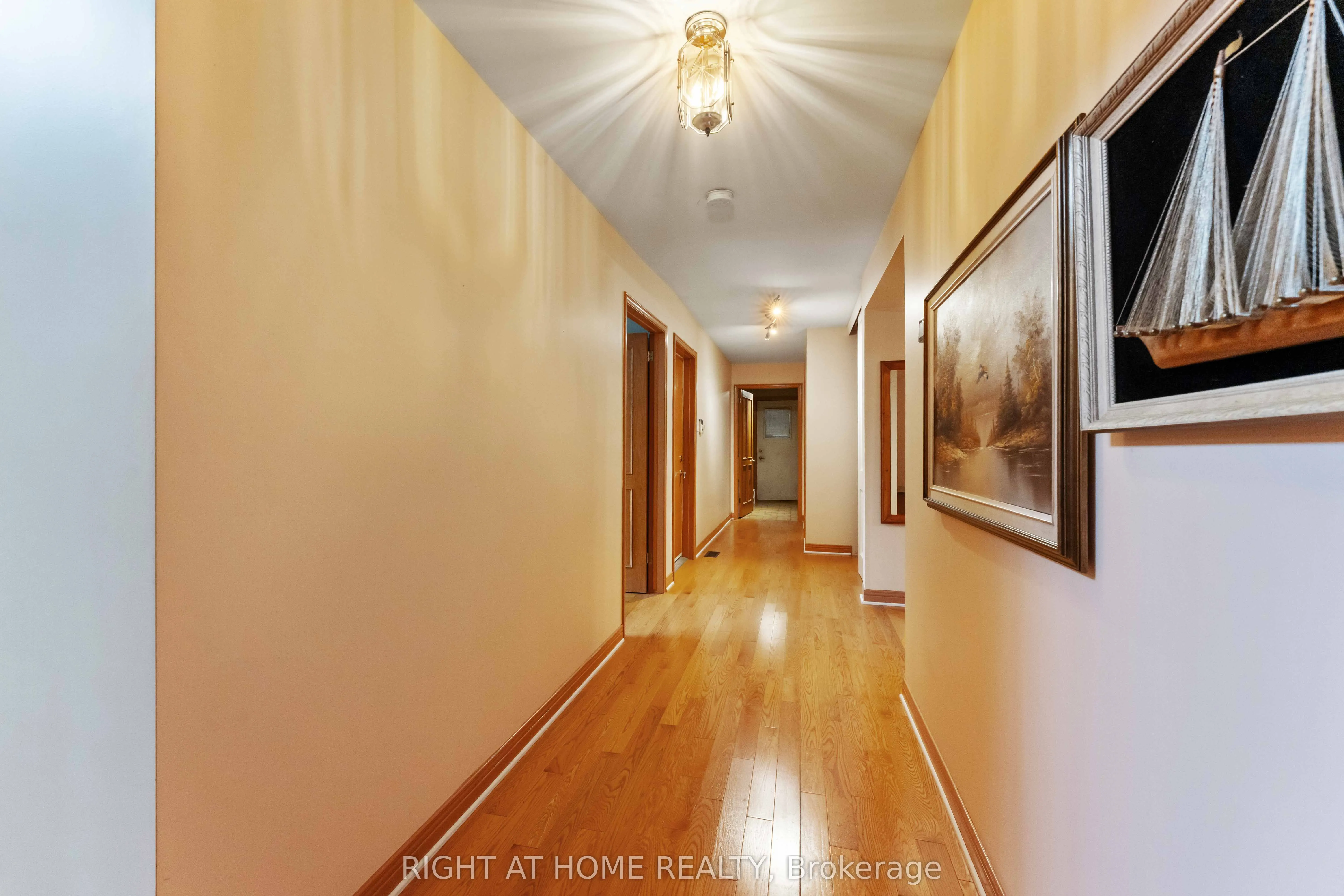 2 Muirfield Gardens