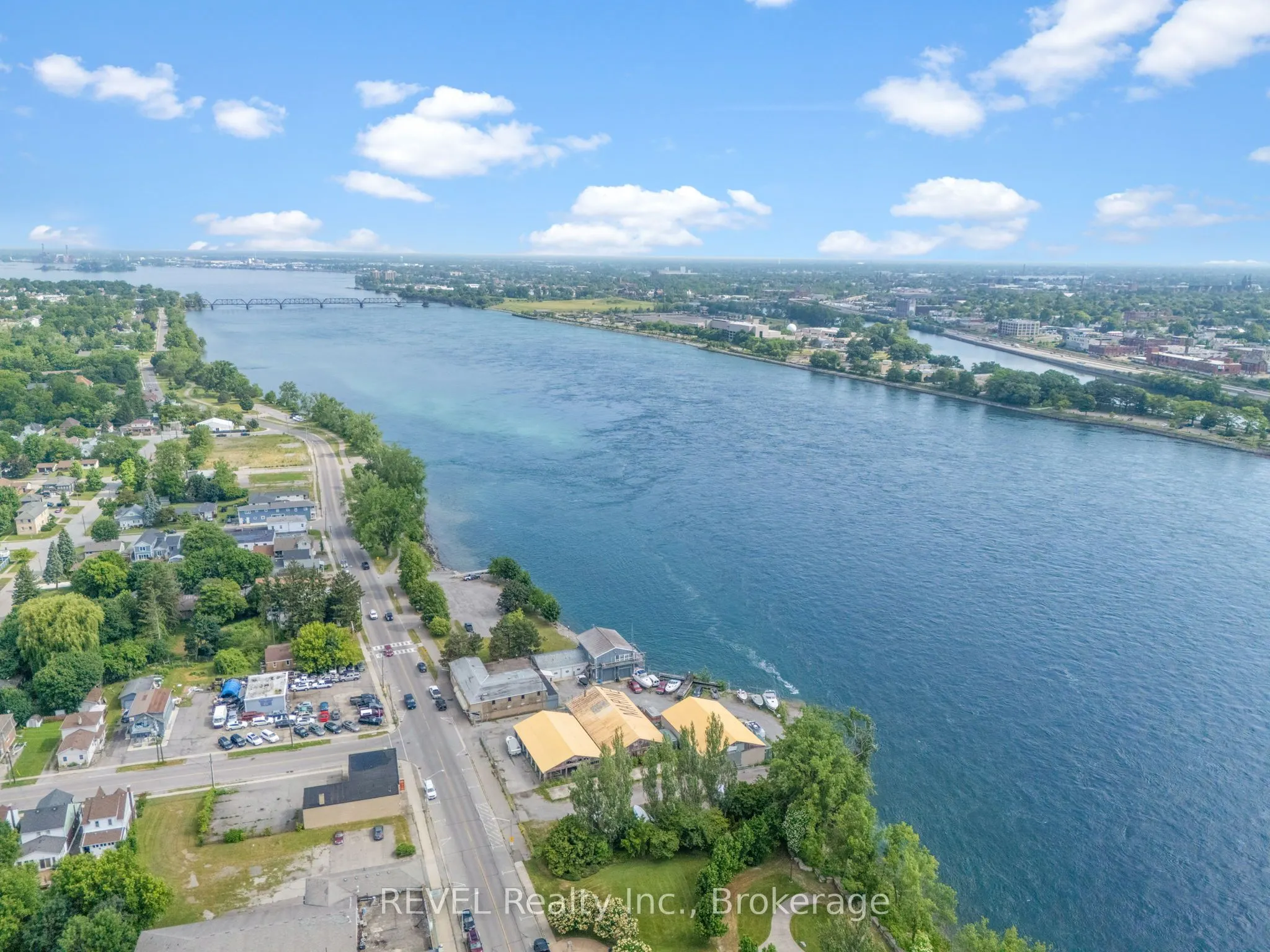 162 Niagara Boulevard, #UNIT 2