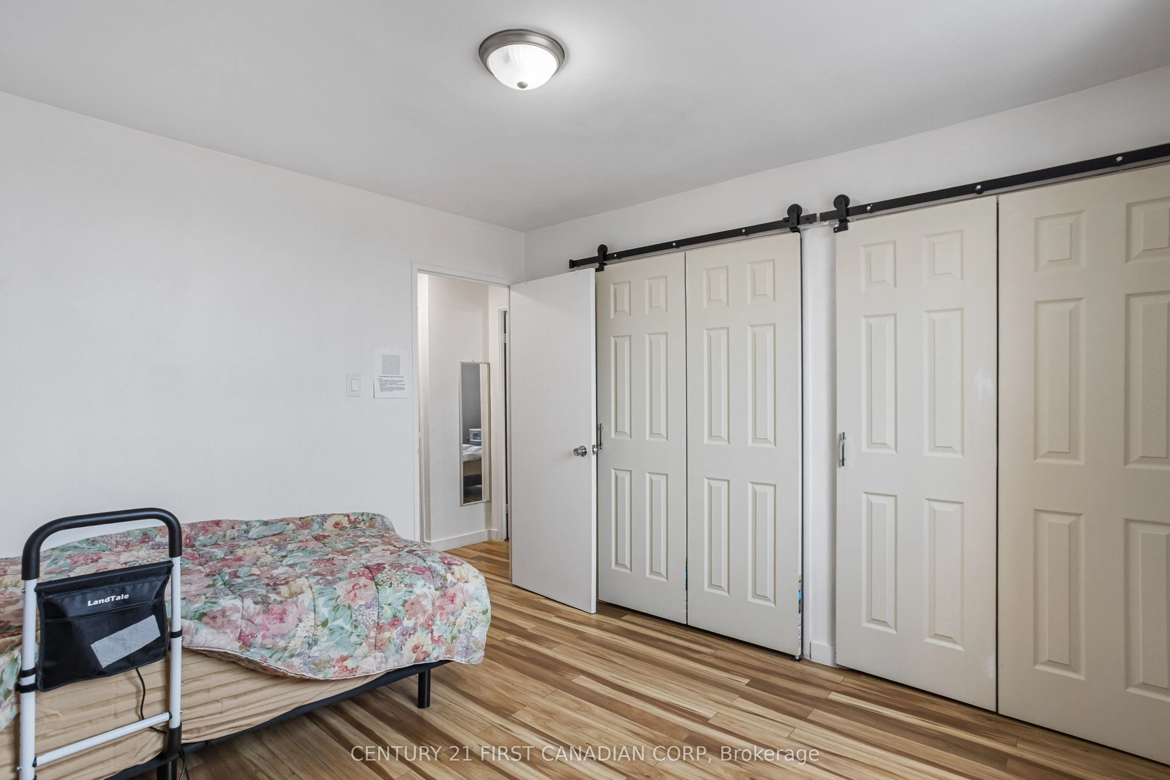 583 Mornington Avenue, #1104