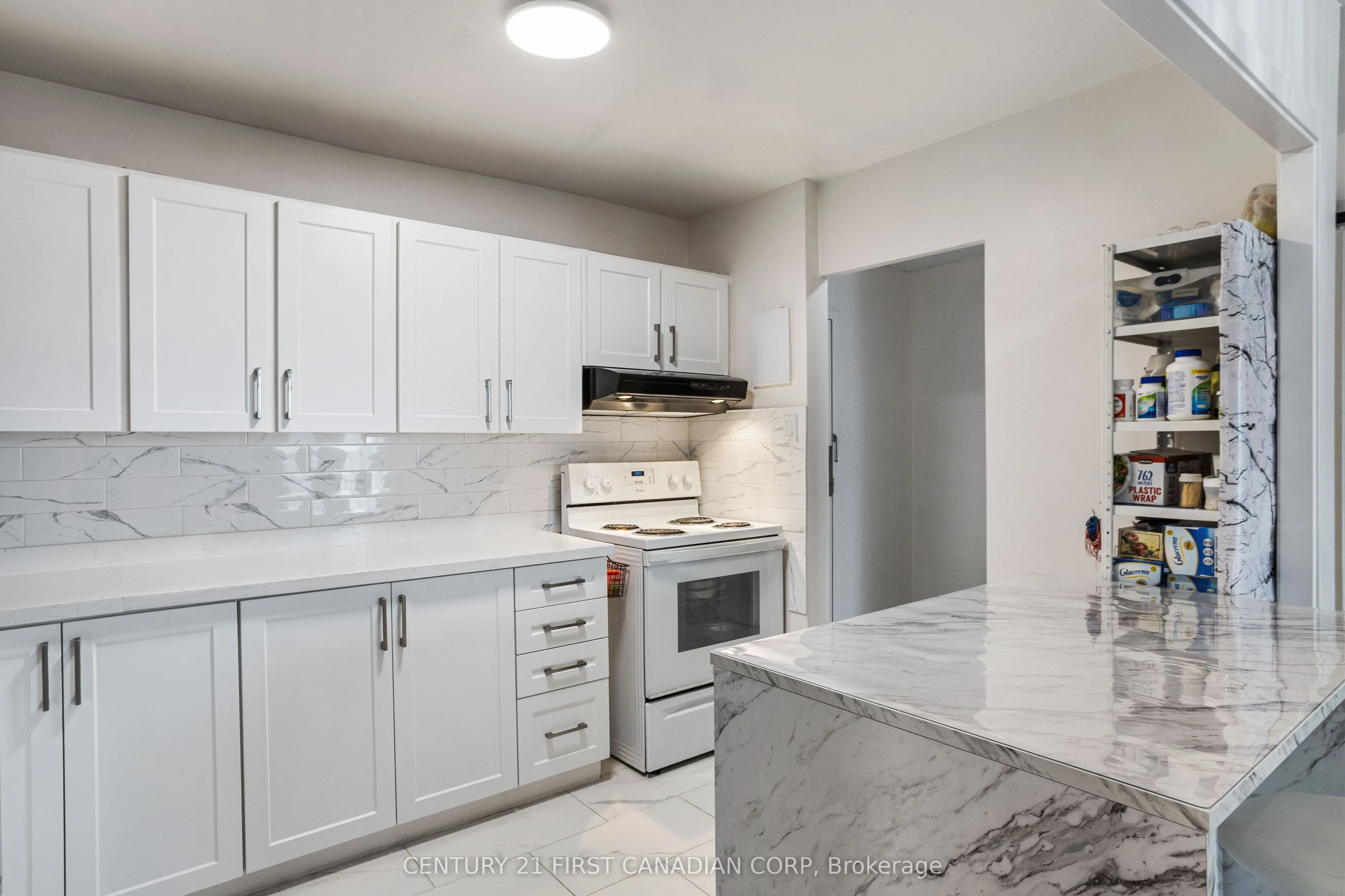 583 Mornington Avenue, #1104